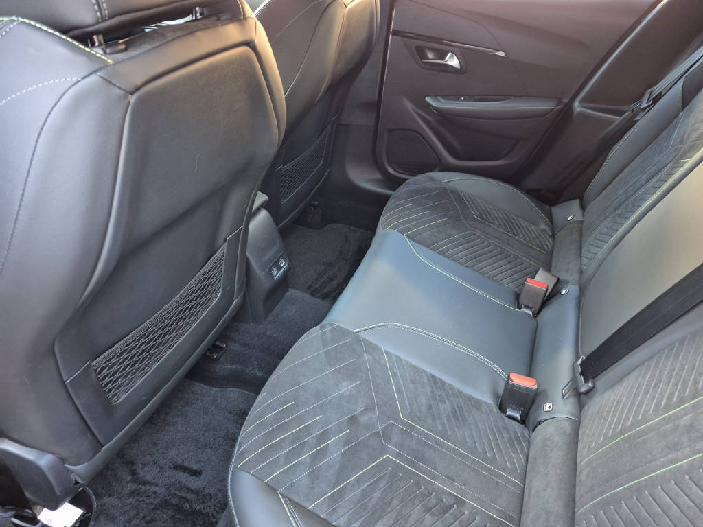 PEUGEOT 208 Hybrid 145 e-DCS6 GT-image-10