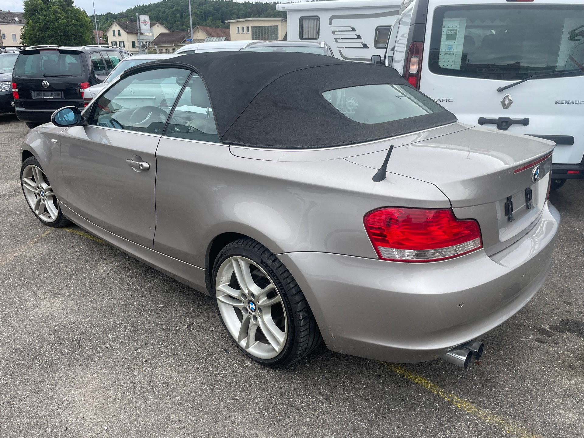 BMW 120i Cabrio Steptronic-image-4