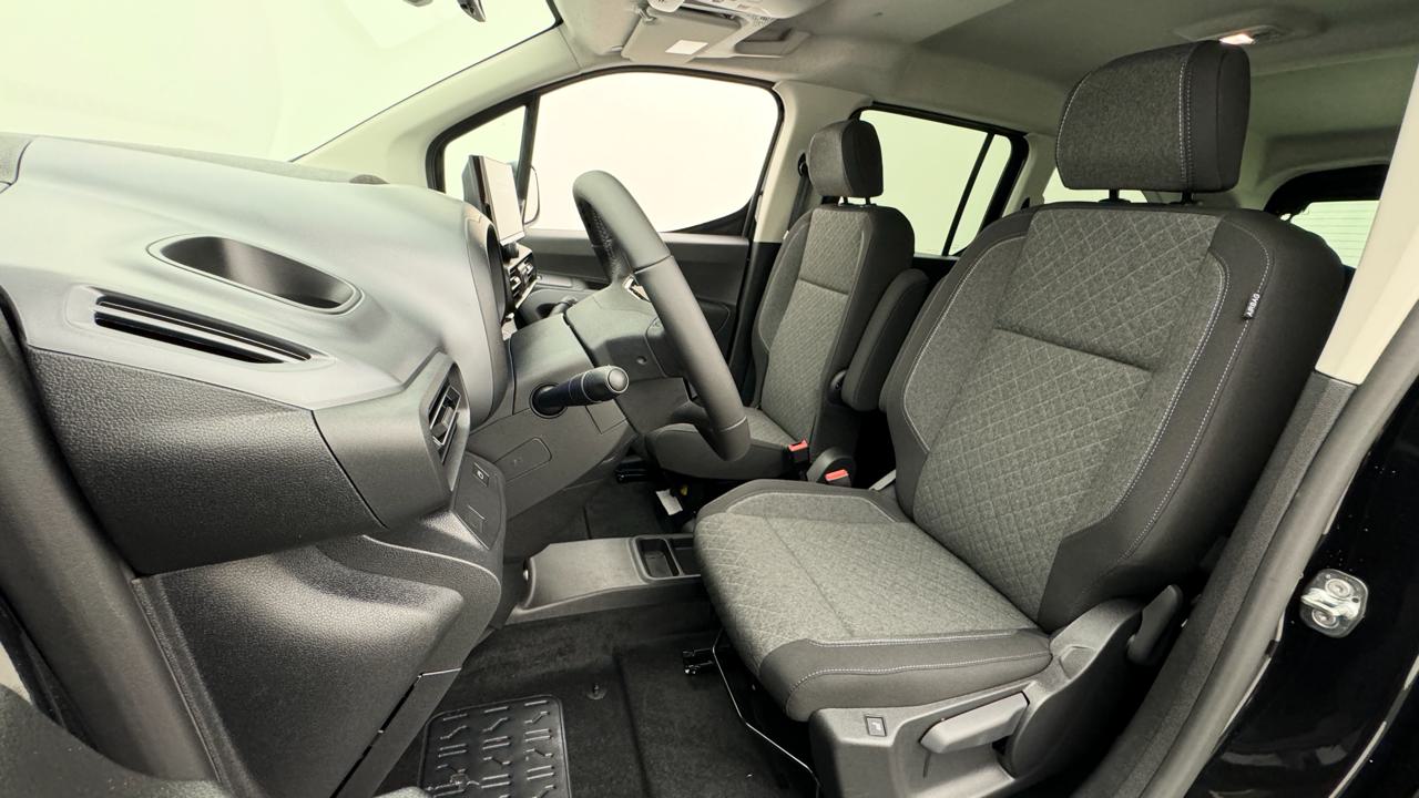 OPEL Combo XL 1.5 GS-image-4