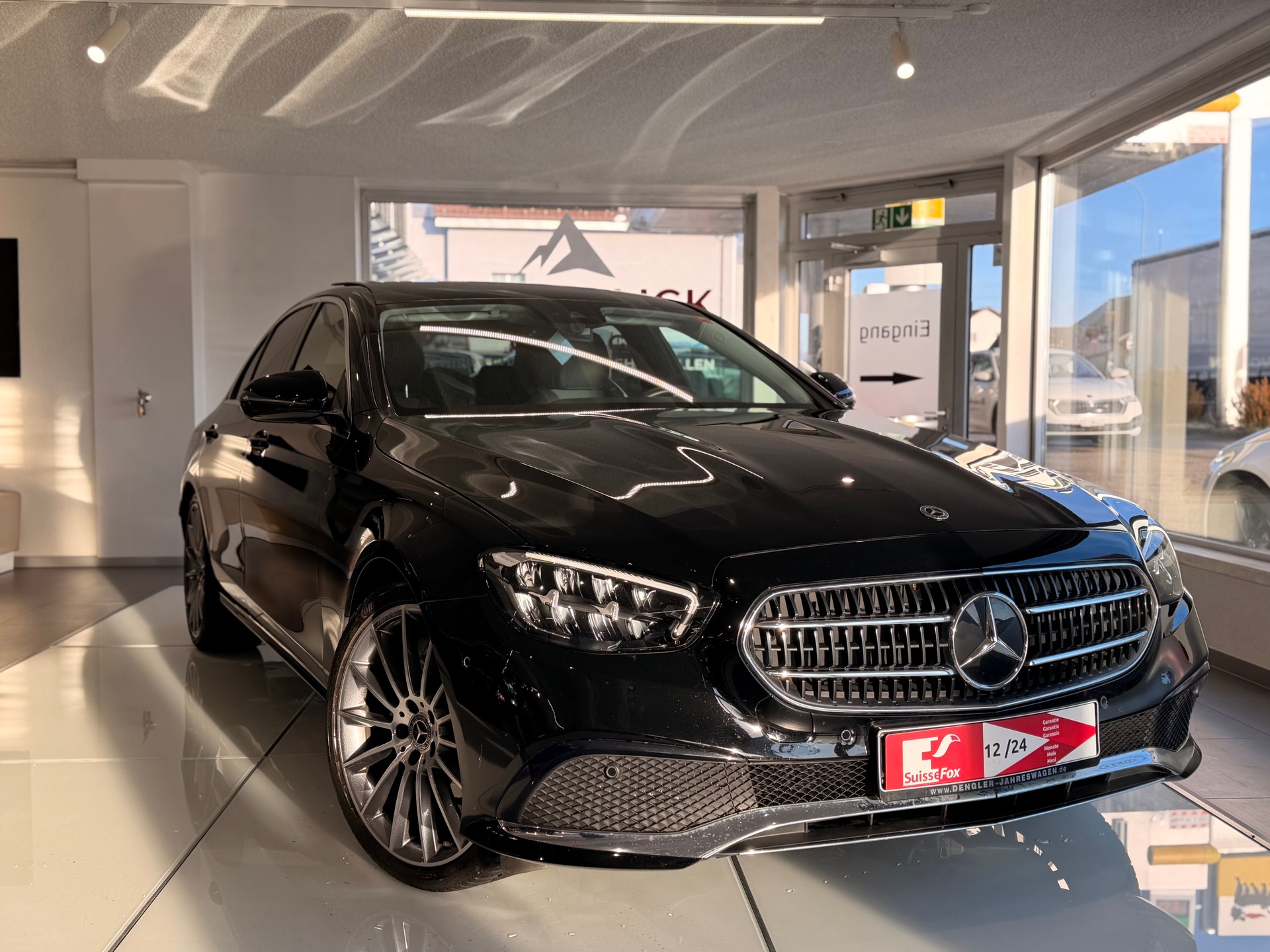 MERCEDES-BENZ E 200 d Avantgarde 9G-Tronic-showroom-element-3