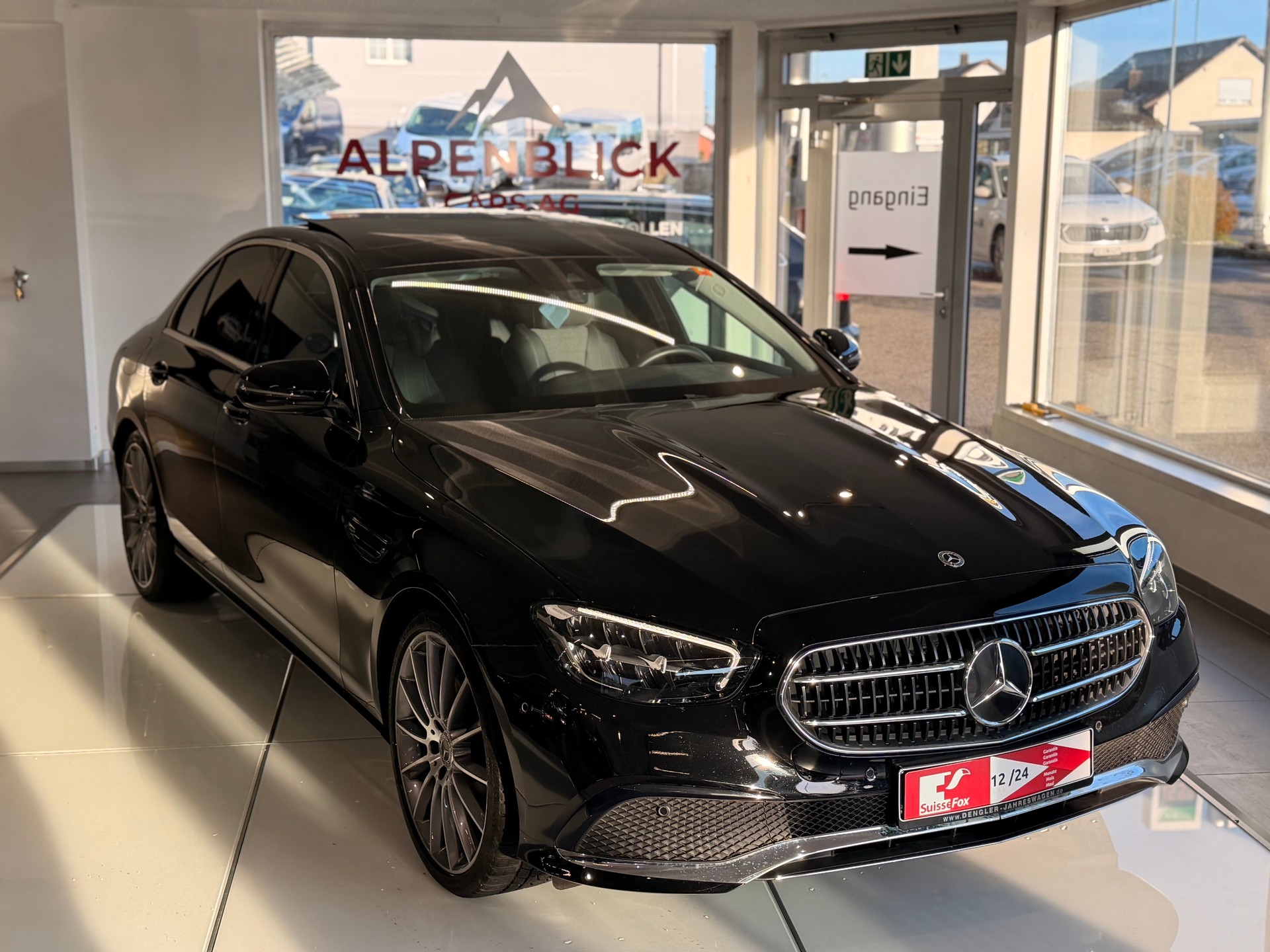 MERCEDES-BENZ E 200 d Avantgarde 9G-Tronic-image-5