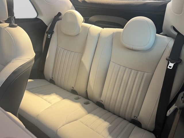 FIAT 500 Cabrio 1.0 Hybrid La Prima-image-5