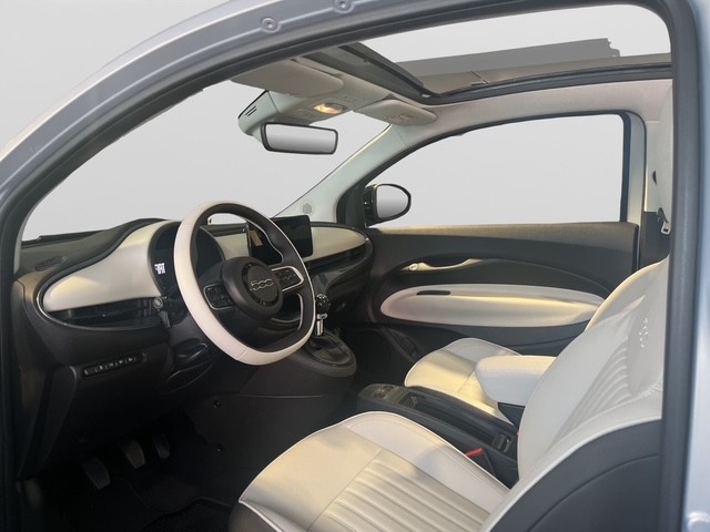 FIAT 500 Cabrio 1.0 Hybrid La Prima-image-4