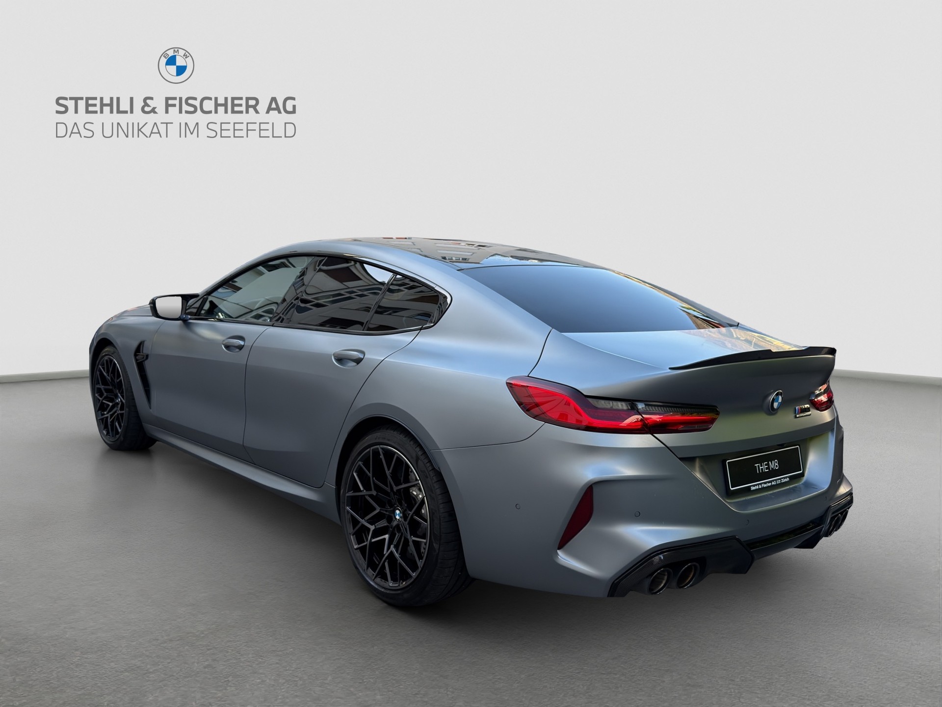 BMW M8 xDrive M Competition Steptronic-showroom-element-3