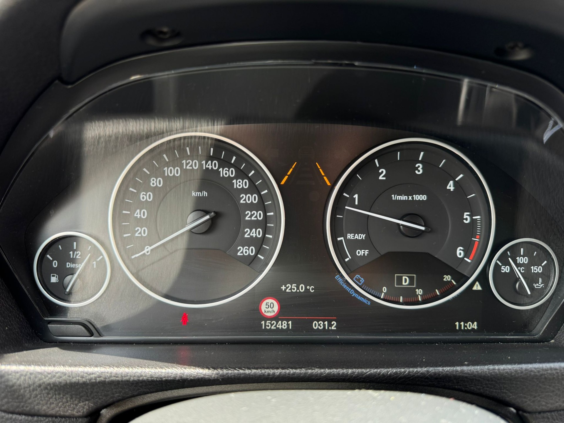 BMW 320d xDrive Luxury Line Steptronic-image-22