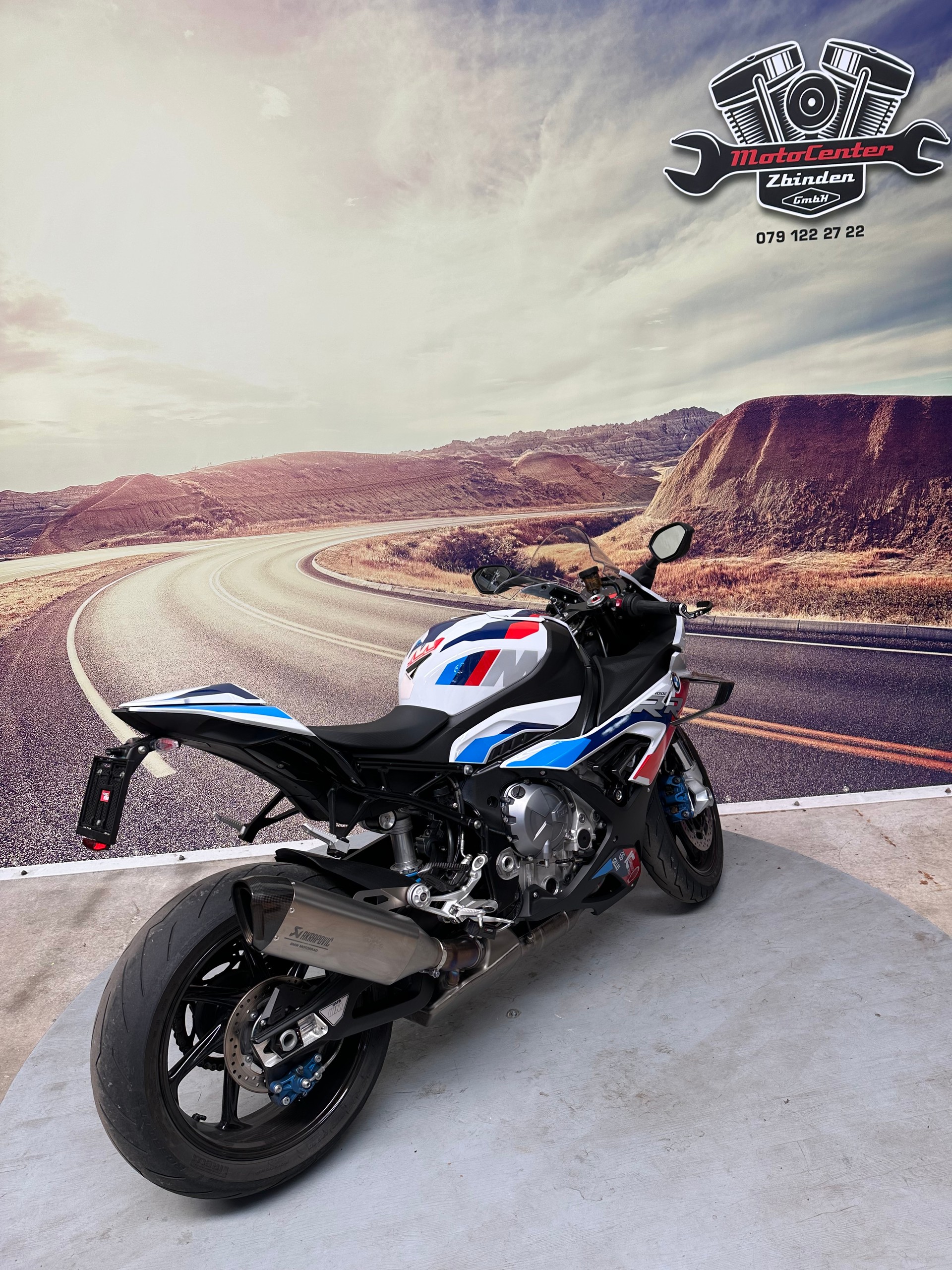 BMW M 1000 RR Akrapovic Carbon-image-6