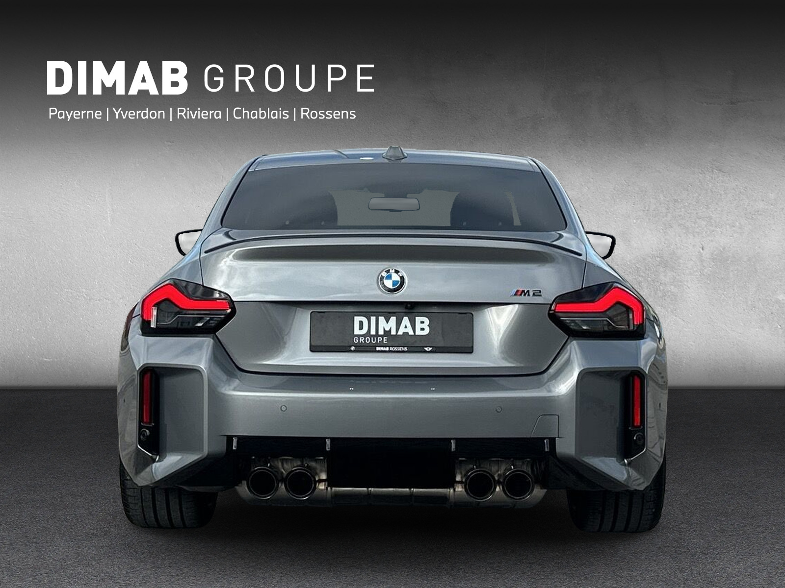 BMW M2 Steptronic-showroom-element-3