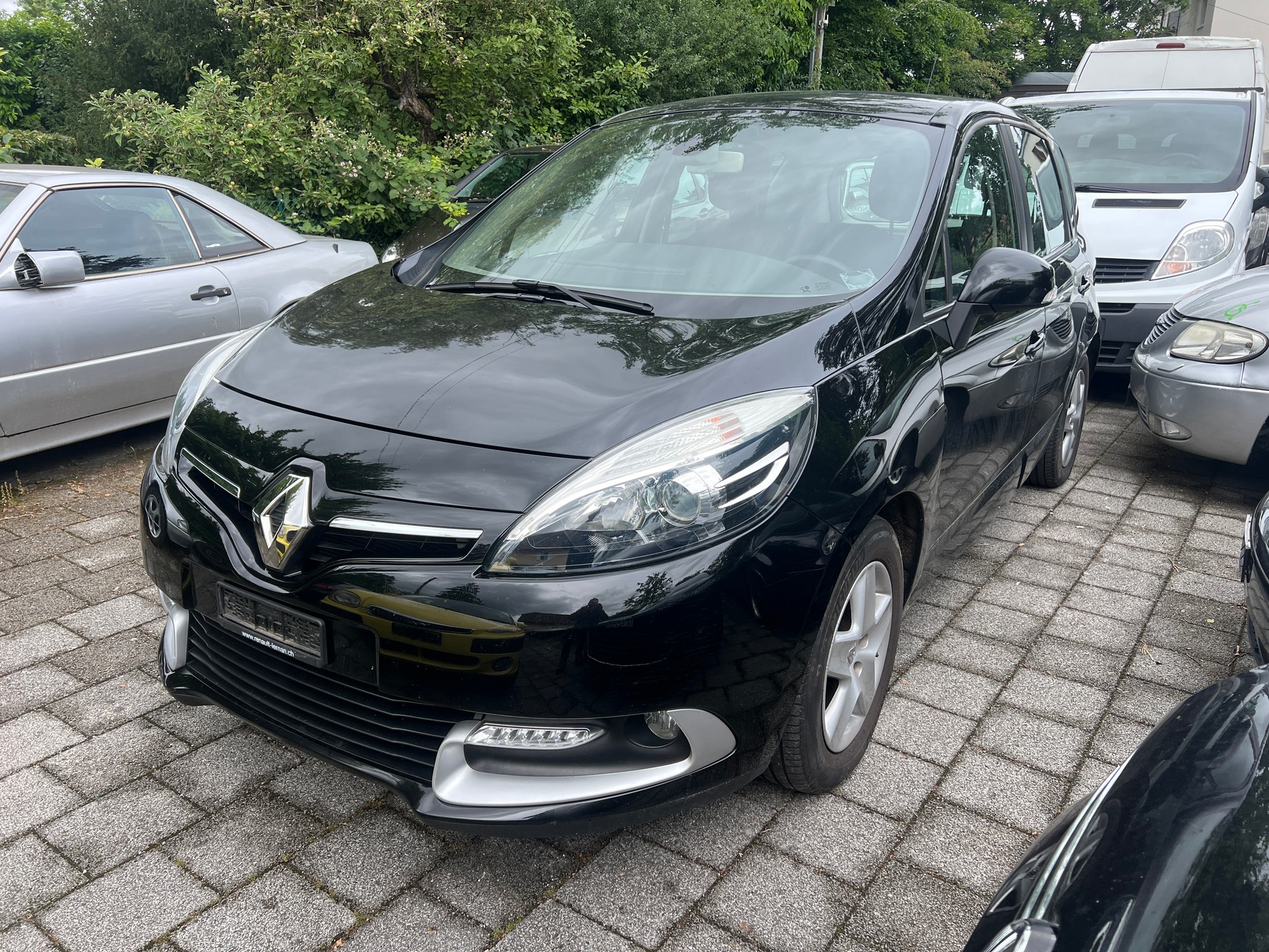 RENAULT Scénic 1.2 16V Turbo Energy-image-1