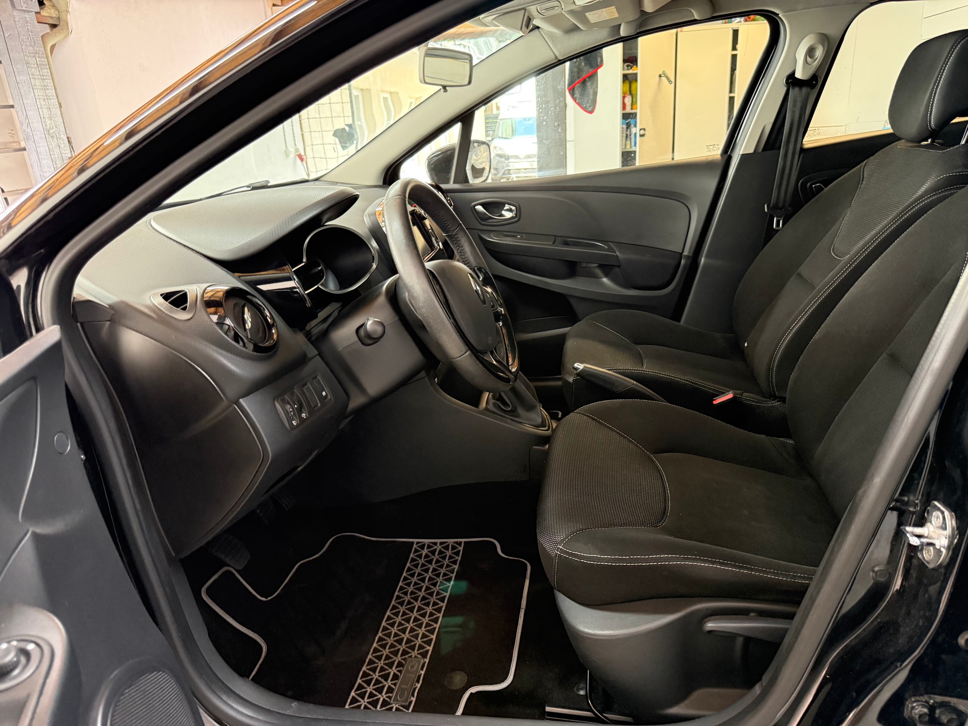 RENAULT Clio 0.9 12V Dynamique (Ab MFK)-image-8