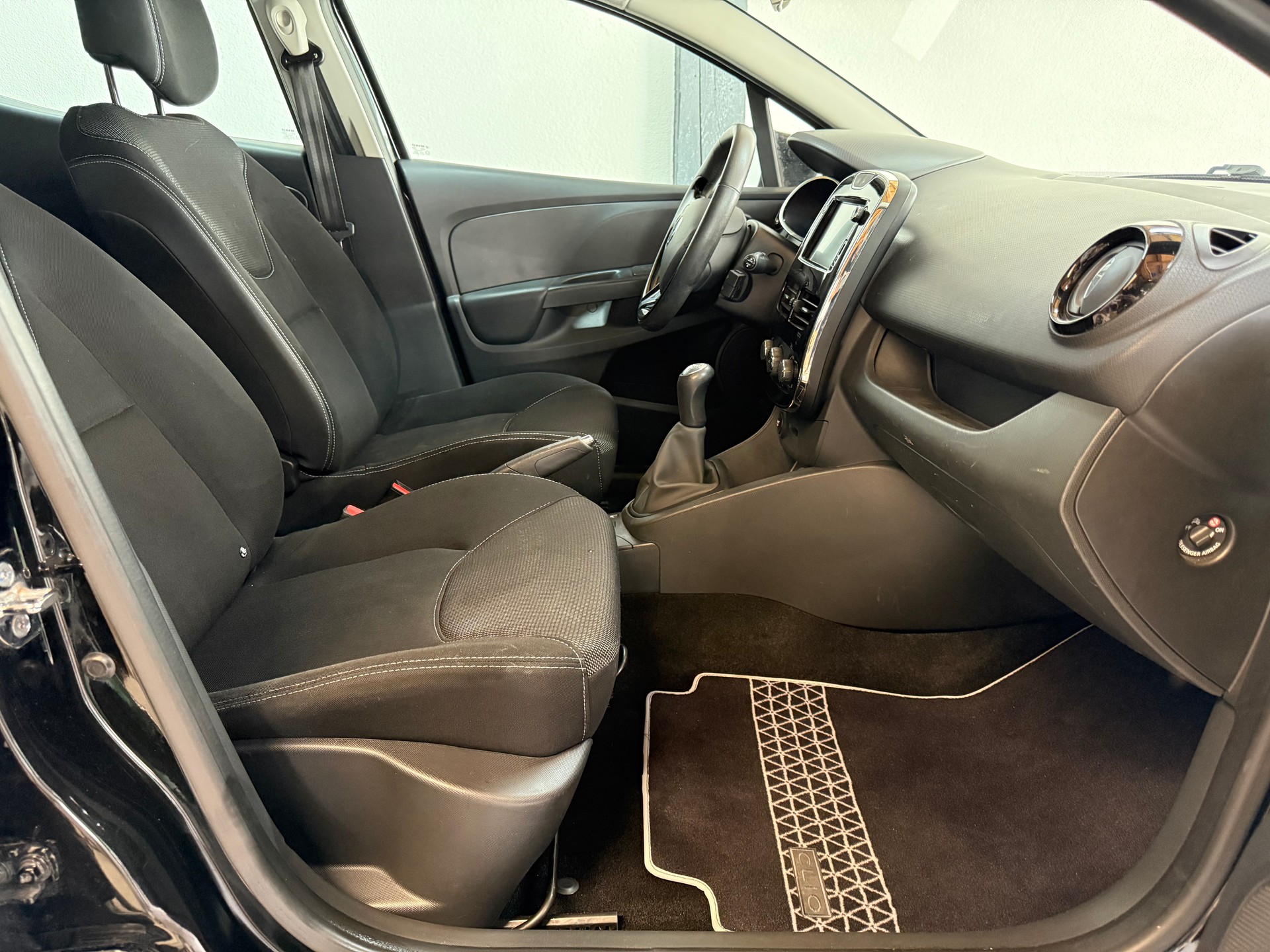 RENAULT Clio 0.9 12V Dynamique (Ab MFK)-image-9