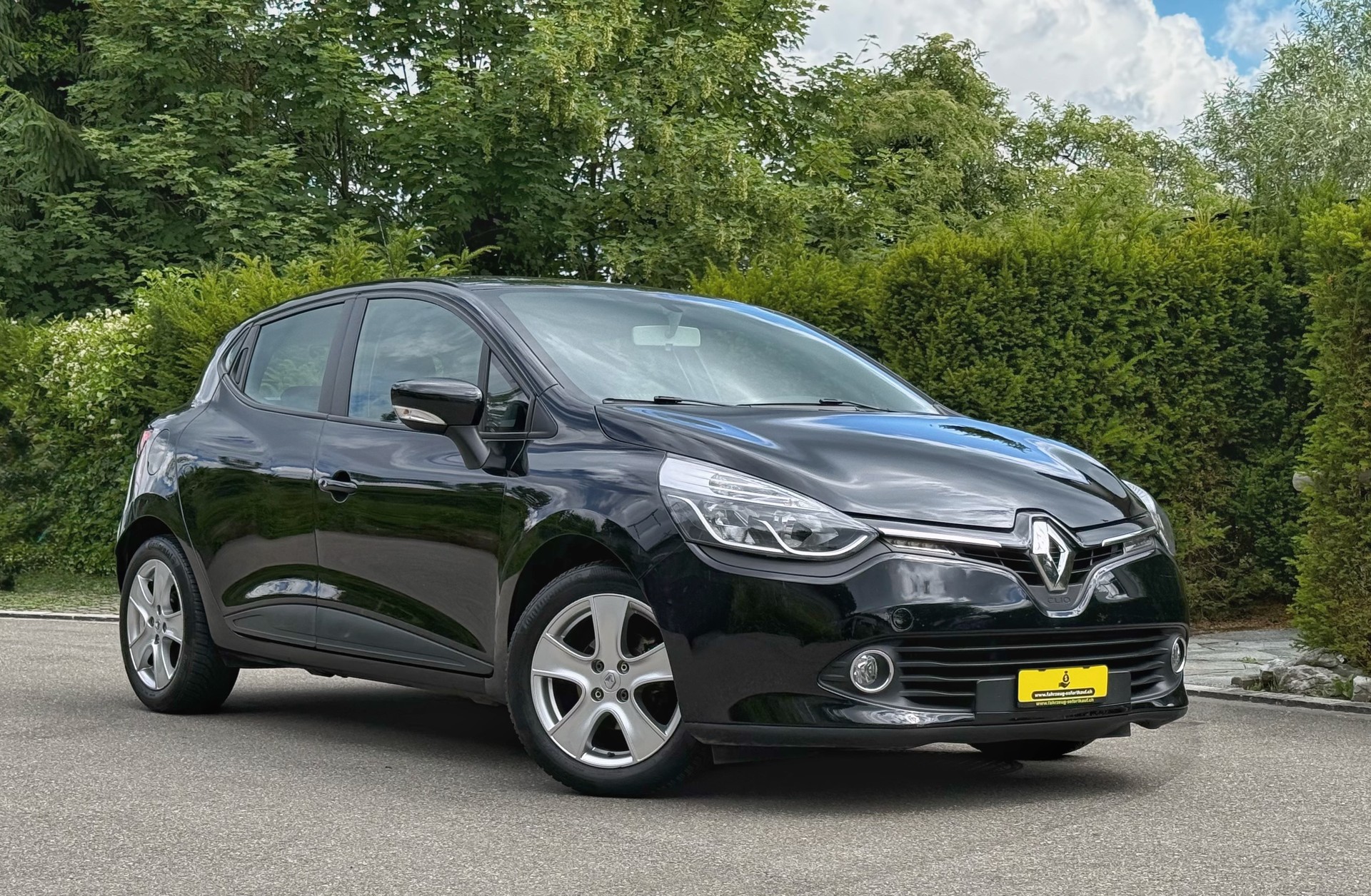 RENAULT Clio 0.9 12V Dynamique (Ab MFK)