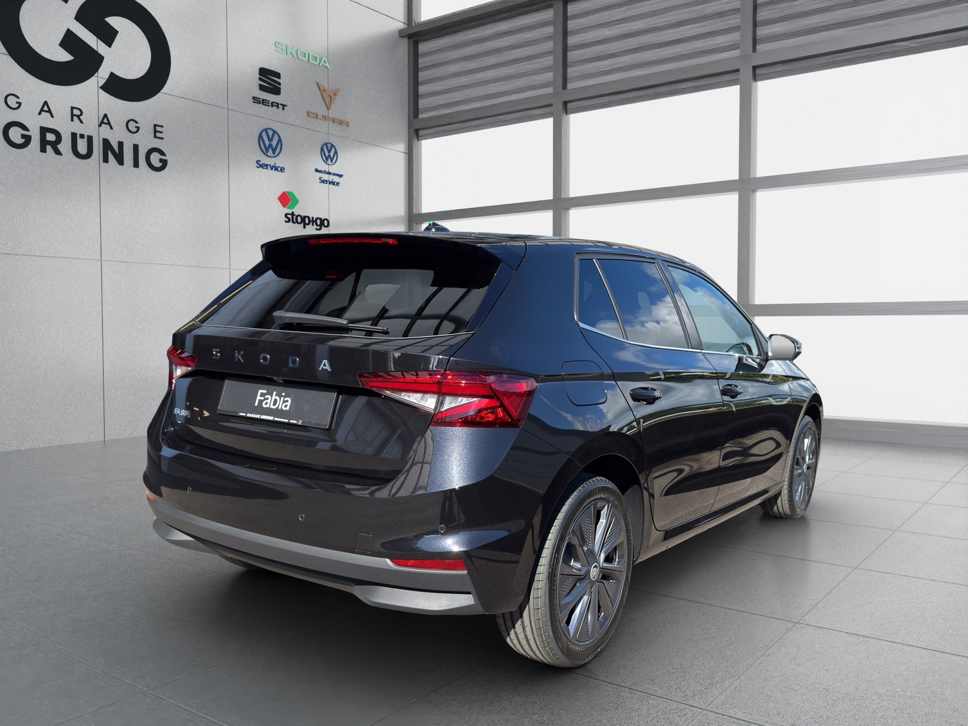 SKODA Fabia 1.0 TSI Dynamic DSG-image-6