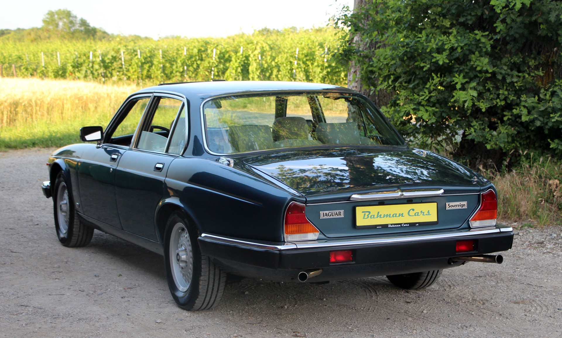 JAGUAR XJ6 4.2 Sovereign-showroom-element-1