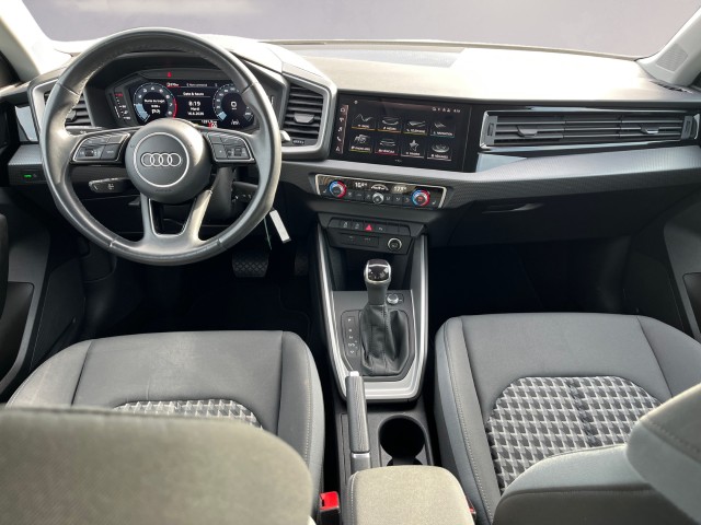 AUDI A1 Sportback 30 TFSI advanced Attraction S-tronic-image-11