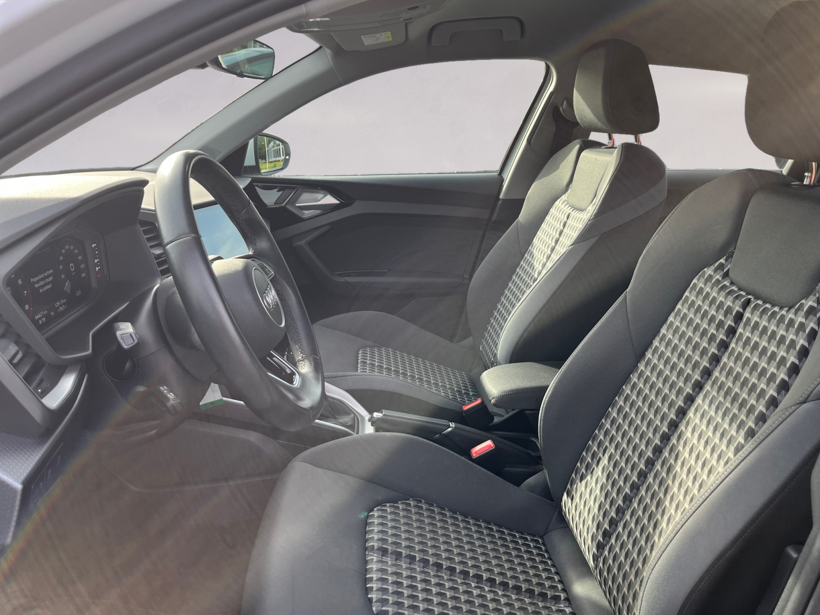 AUDI A1 Sportback 30 TFSI advanced Attraction S-tronic-image-9