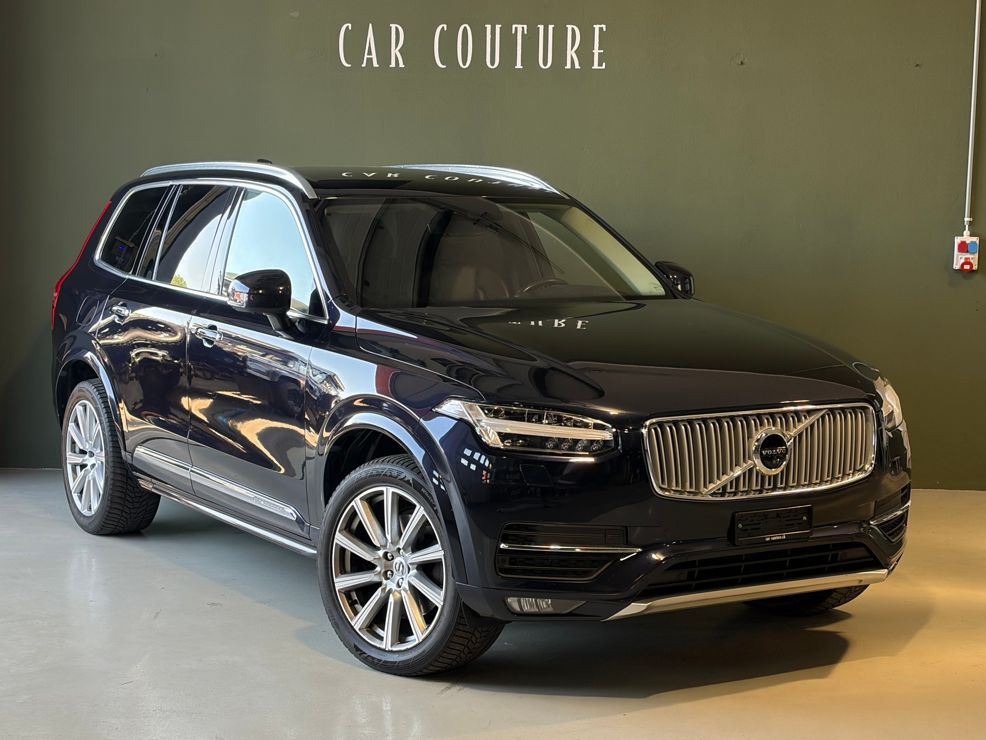 VOLVO XC90 D5 AWD Inscription Geartronic * STANDHEIZUNG*ANHÄNGERKUPPLUNG*-showroom-element-2