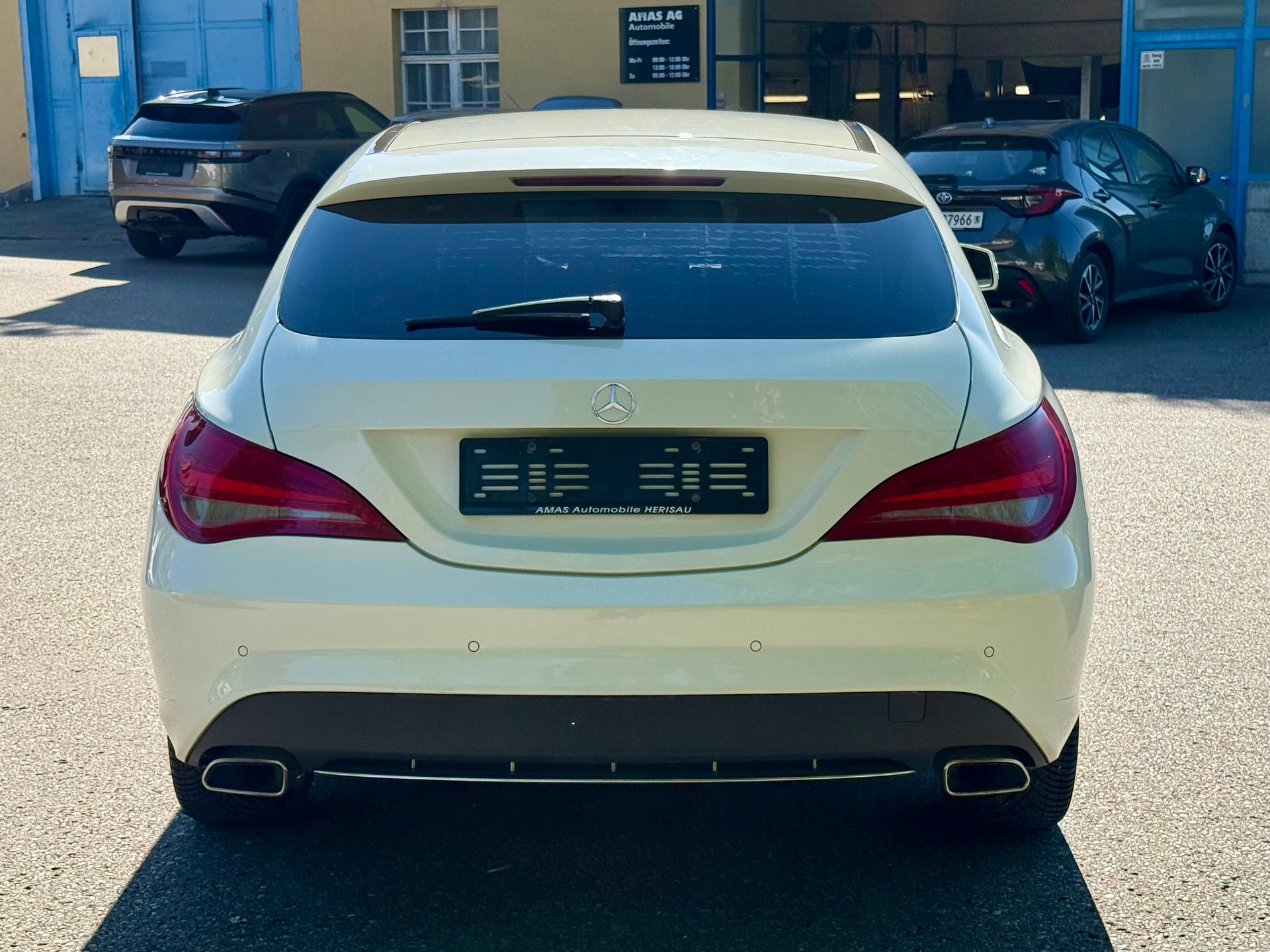 MERCEDES-BENZ CLA 180-image-7