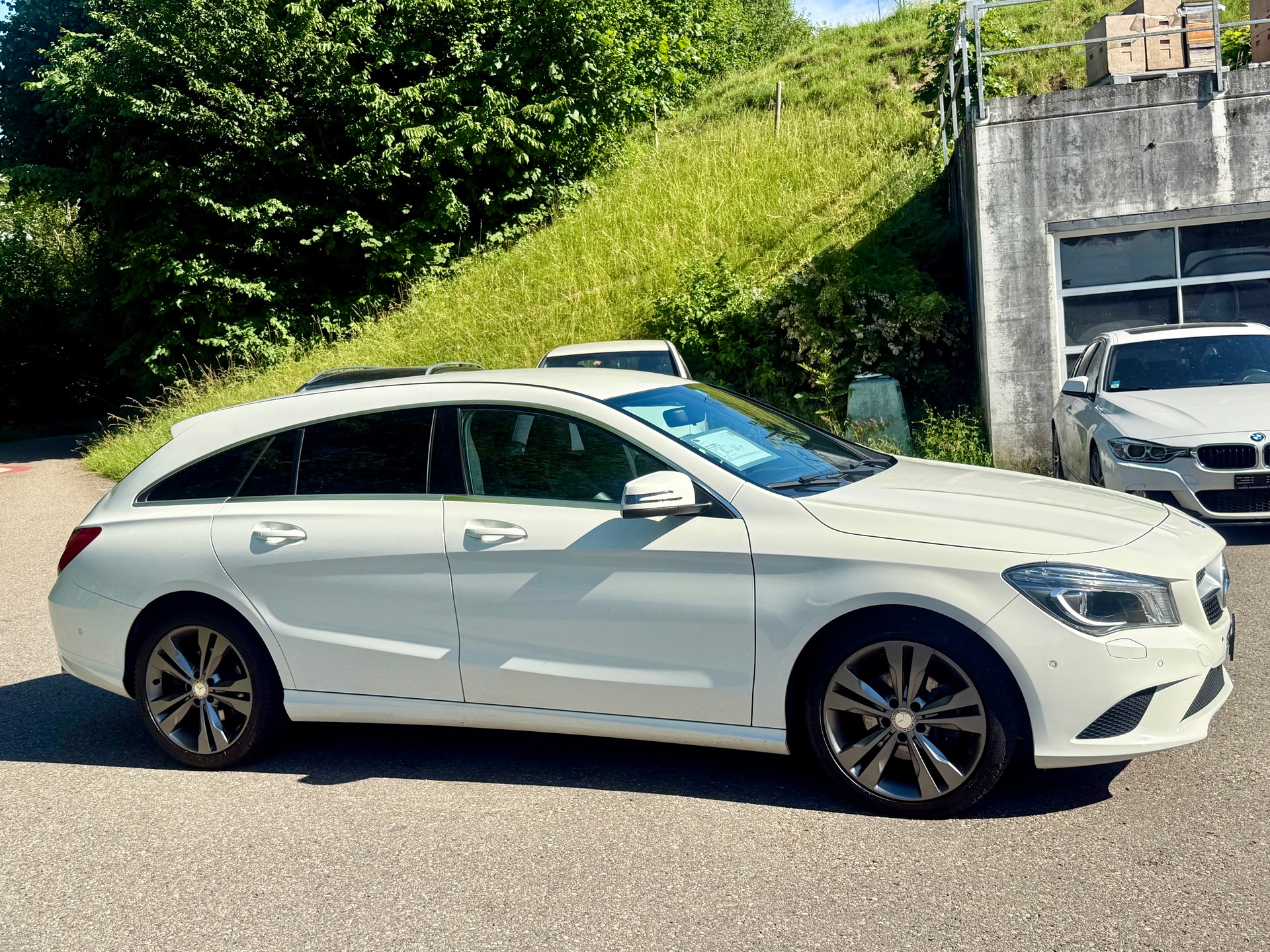 MERCEDES-BENZ CLA 180-image-6