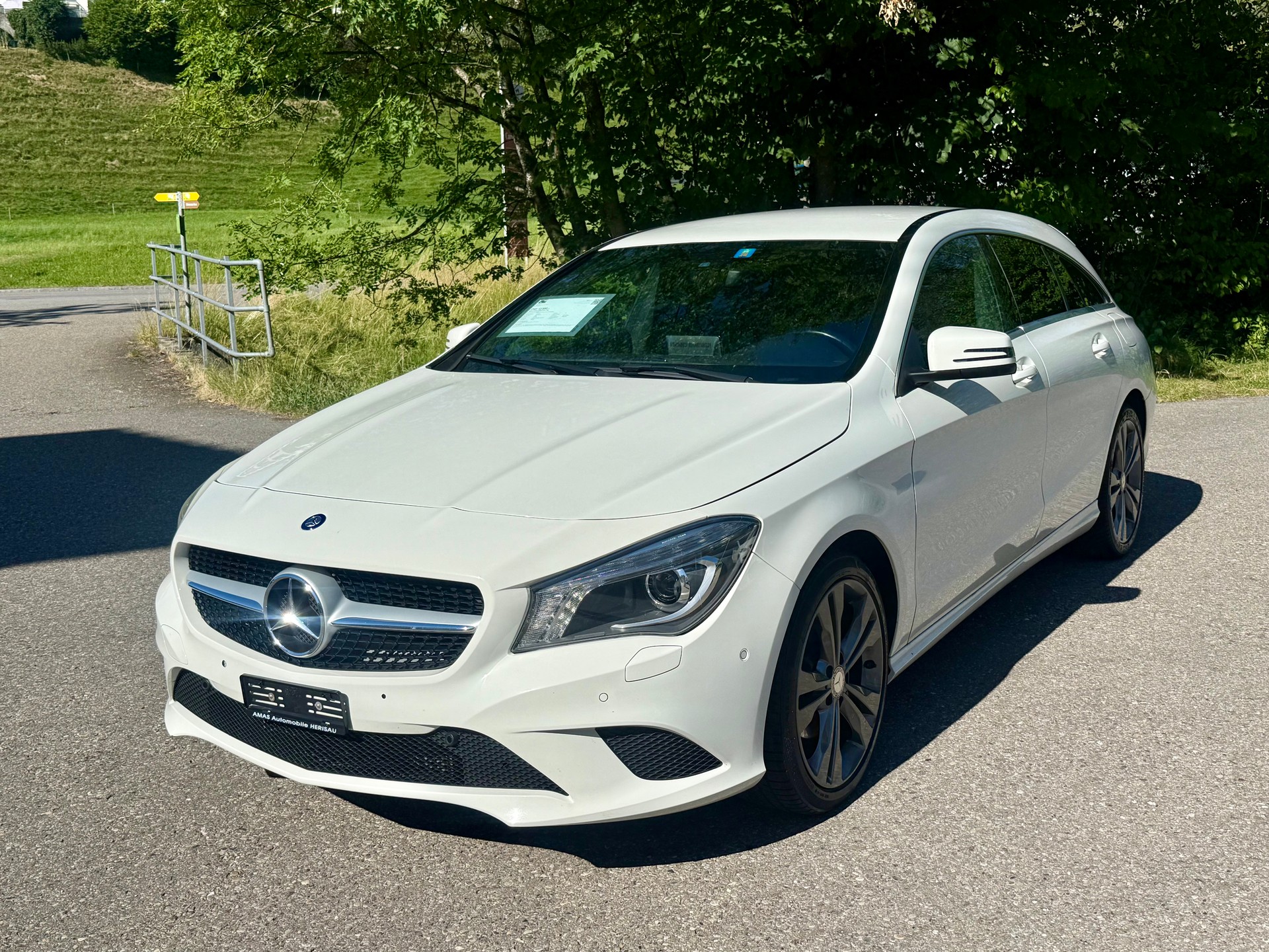 MERCEDES-BENZ CLA 180