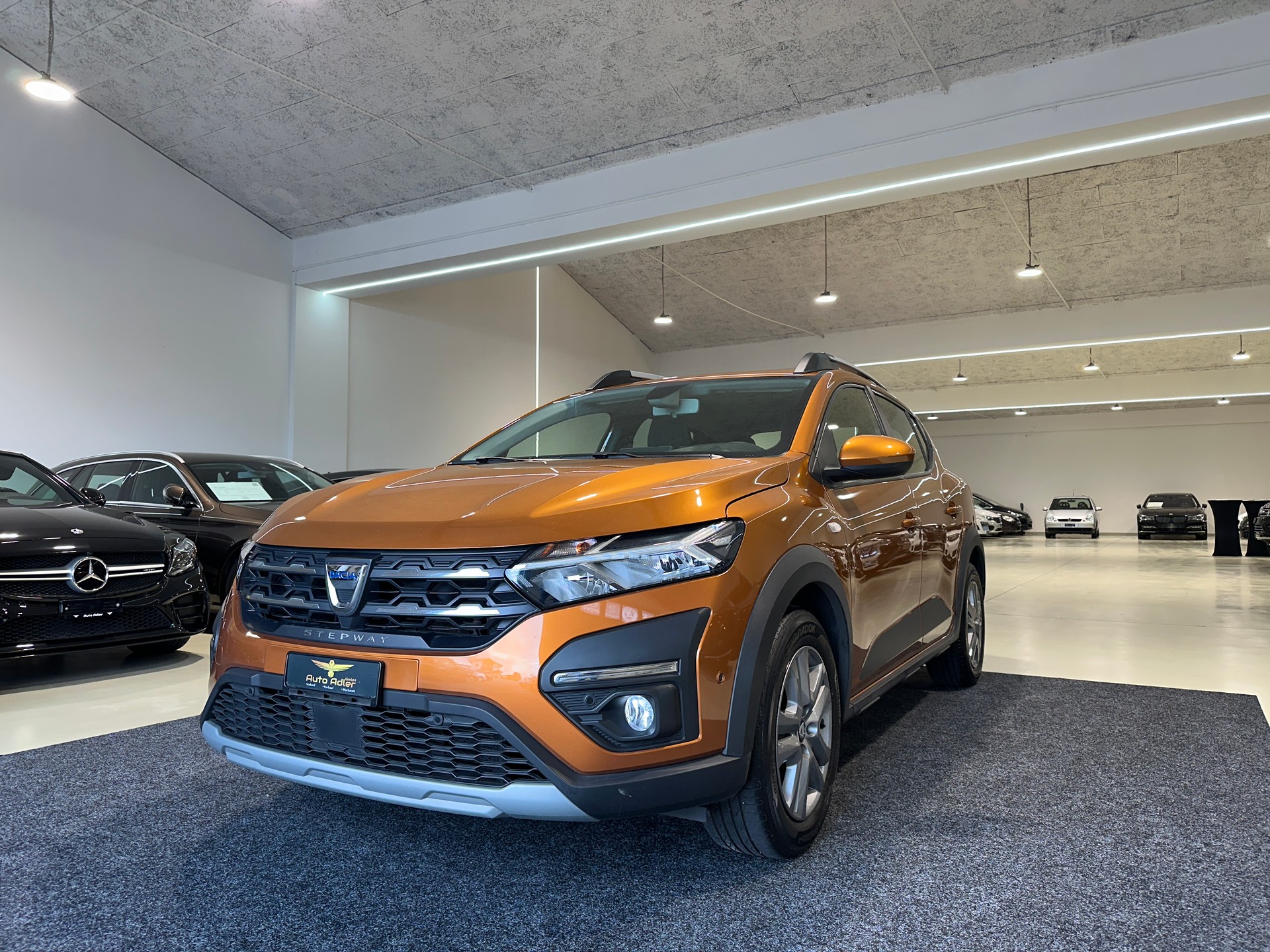 DACIA Sandero Stepway TCe 90 Comfort CVT-showroom-element-2