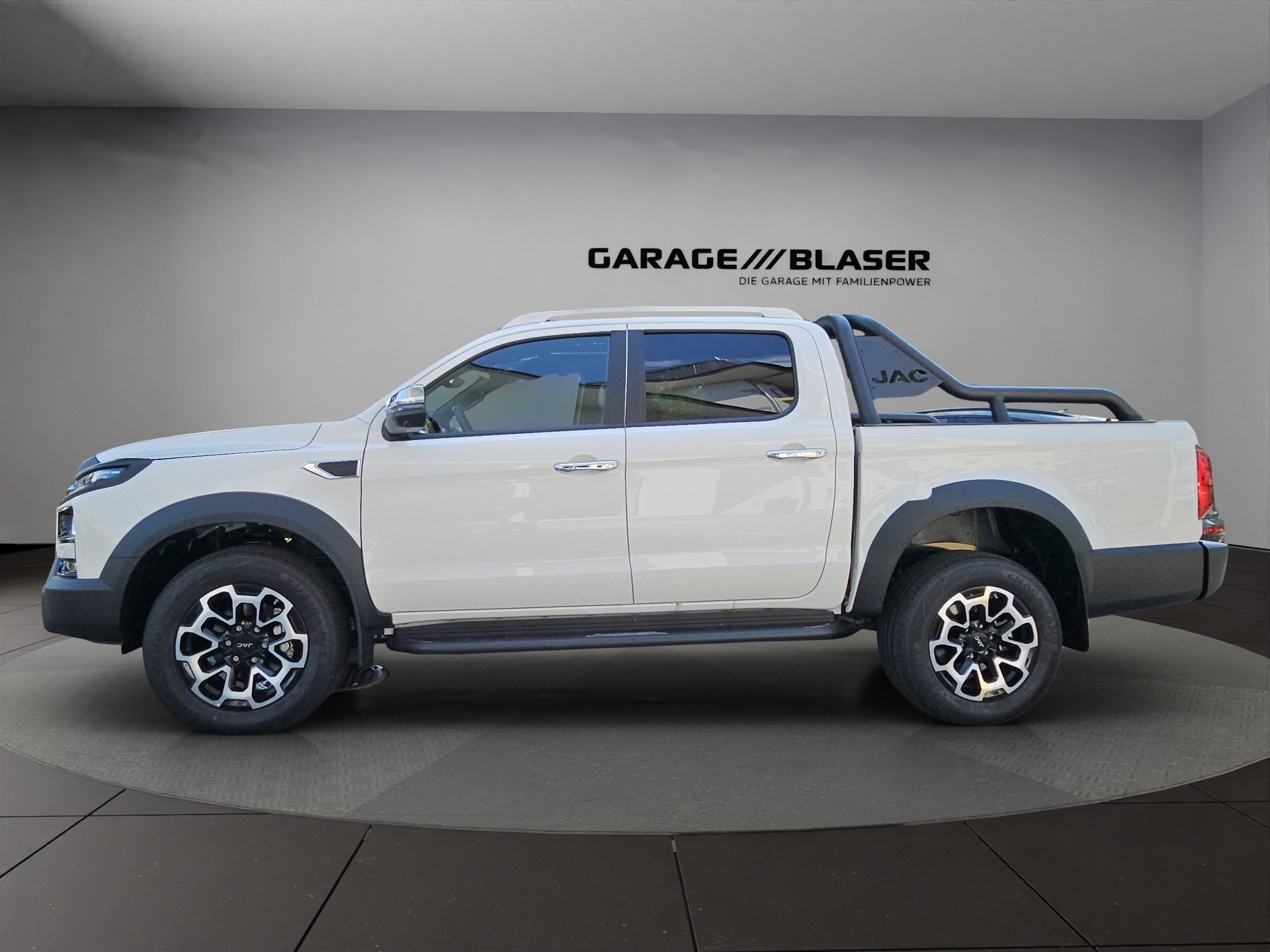 JAC T9EV 88kWh Luxury 4x4-showroom-element-1