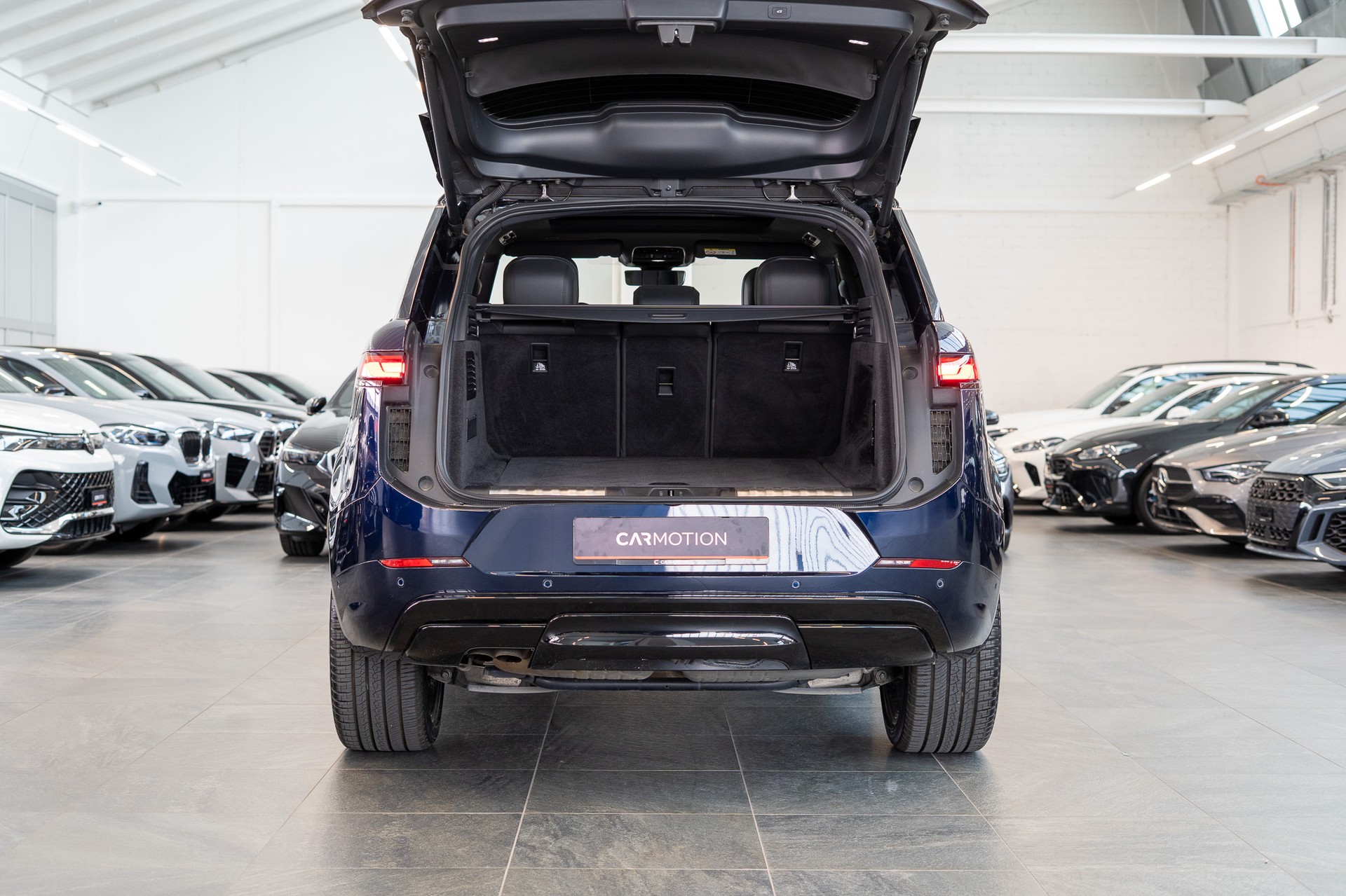 LAND ROVER Range Rover Sport 3.0 I6 300 HSE Dynamic-image-6