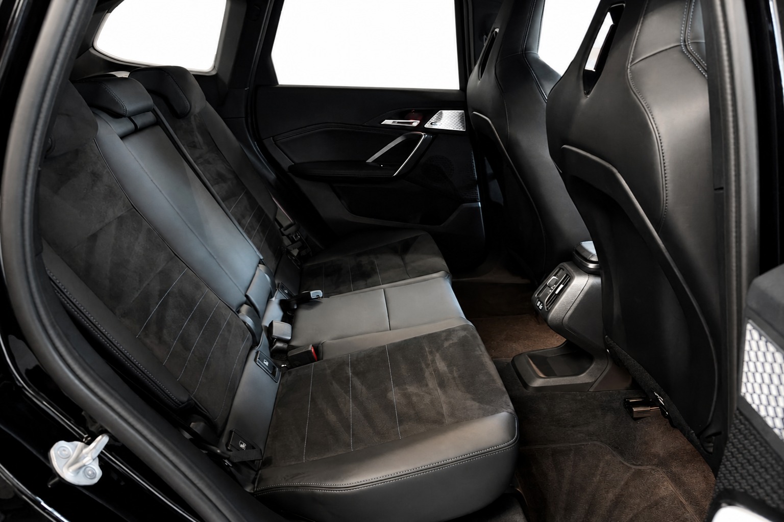 BMW X1 xDrive M35i M Sport Pro-image-16