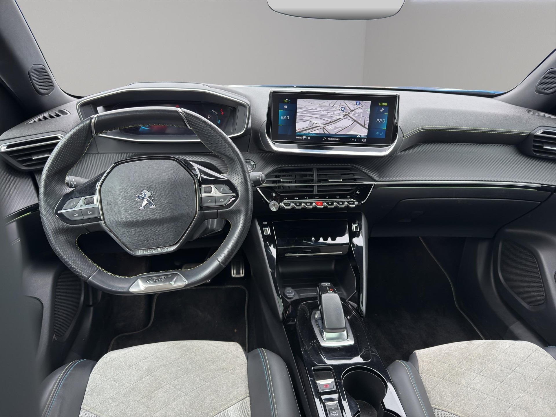 PEUGEOT 2008 e-Business-showroom-element-3