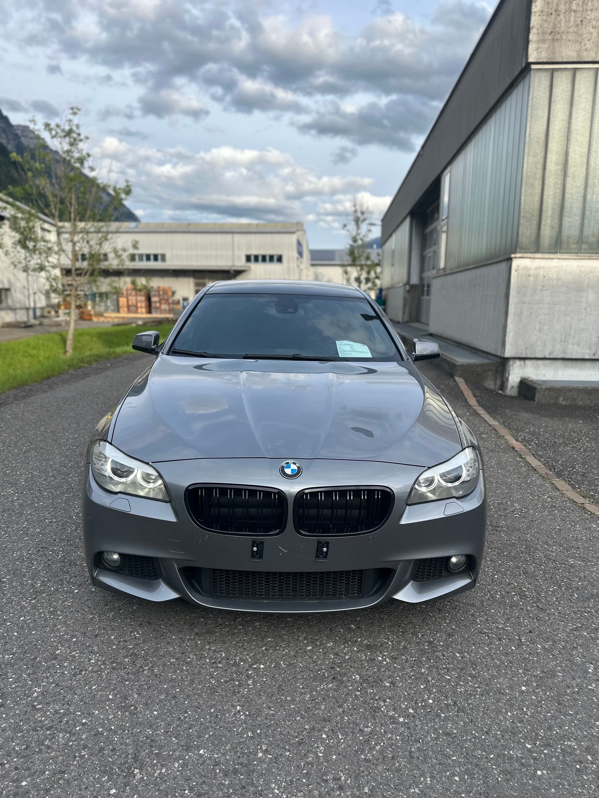 BMW 535d xDrive Steptronic-showroom-element-2