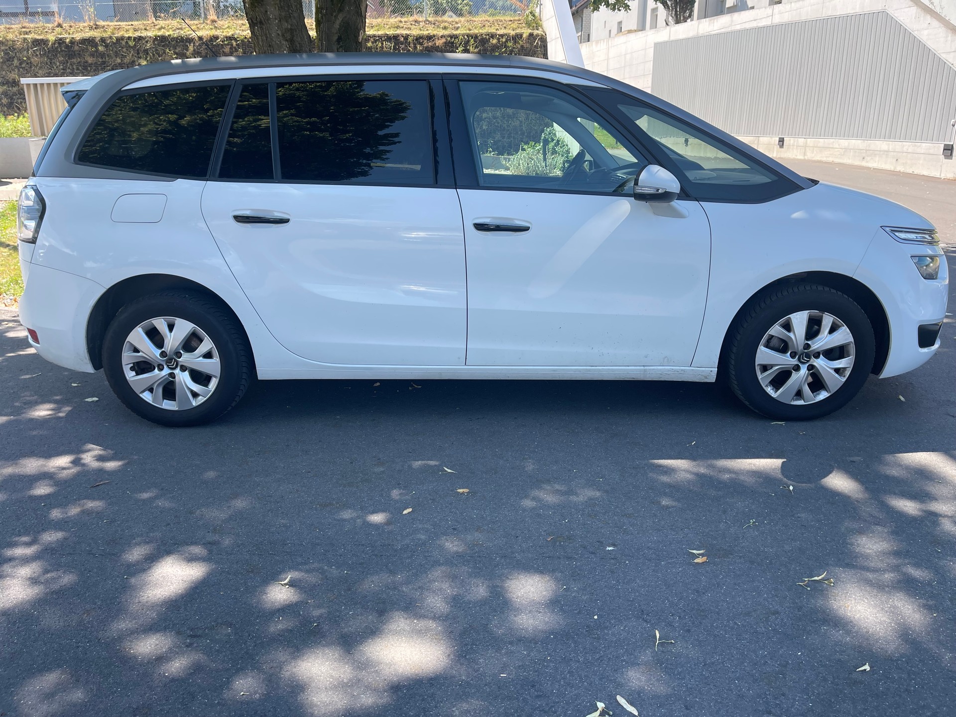 CITROEN Grand C4 Picasso 1.6i 16V THP Exclusive-image-5