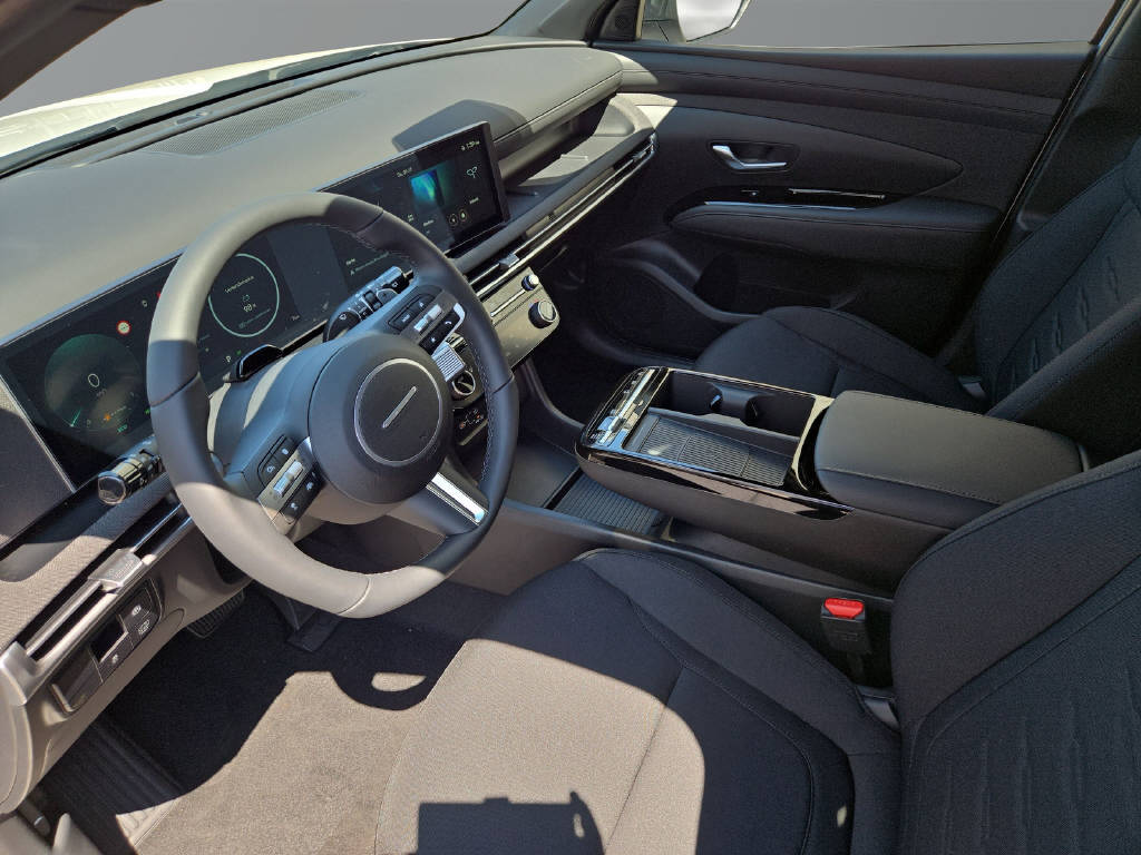 HYUNDAI Tucson 1.6 T-GDi HEV Black Line 4WD-image-4