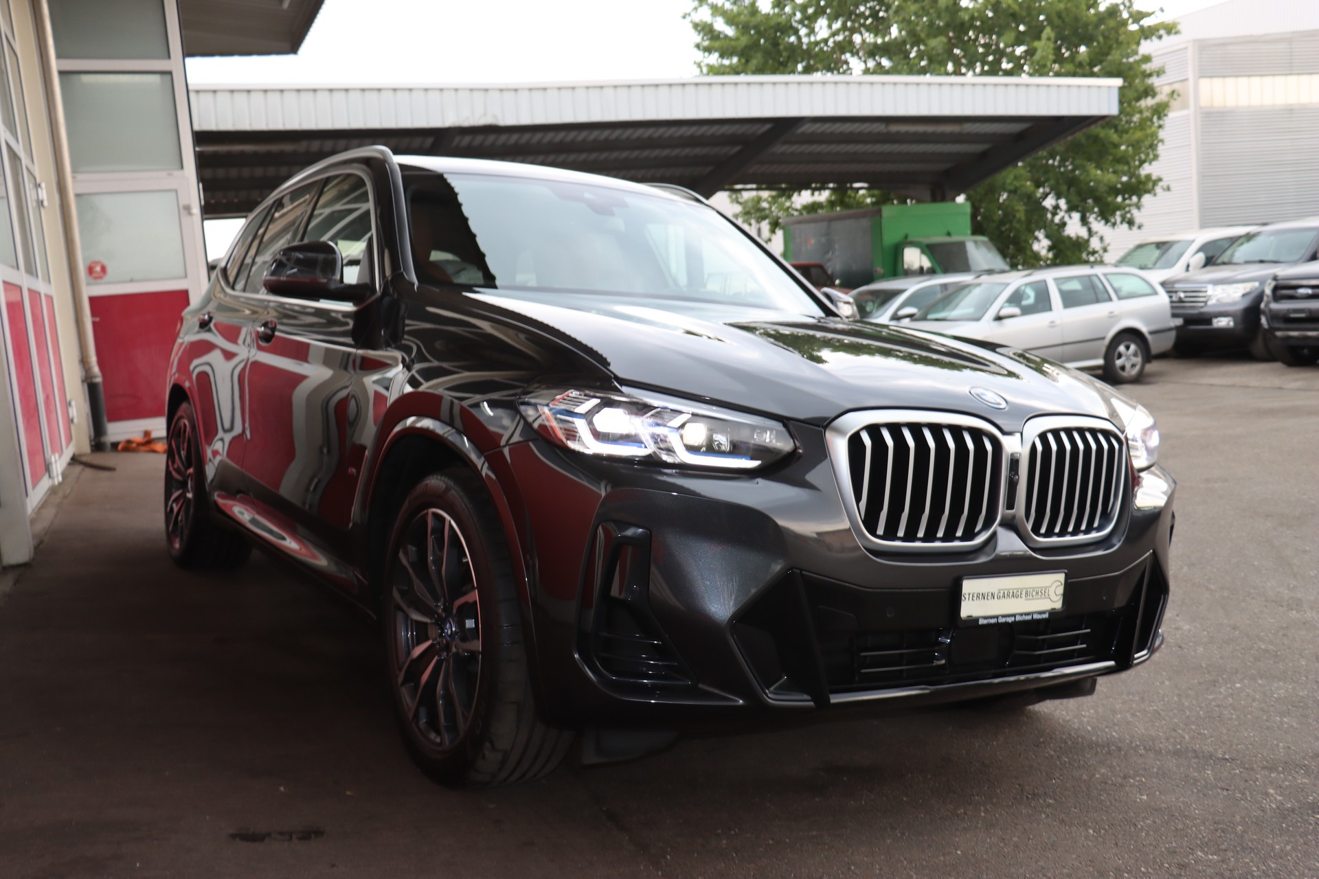BMW X3 xDrive 30e M Sport-showroom-element-3