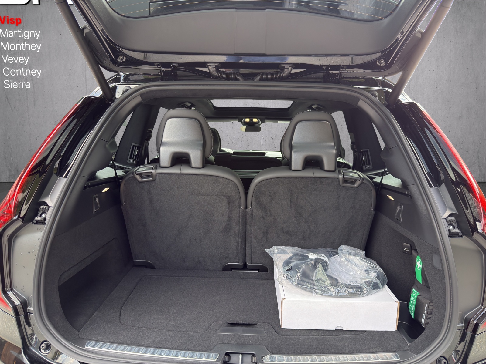 VOLVO XC90 T8 eAWD PluginHybrid Black Edition Geartronic-image-14