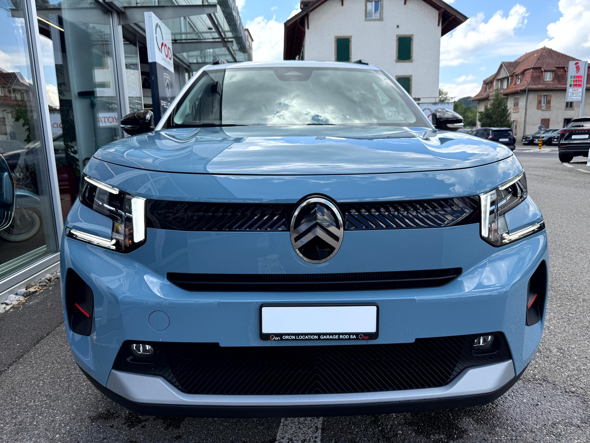 CITROEN e-C3 44kWh Long Range Max Tricolore Bleu Monte Carlo-showroom-element-1