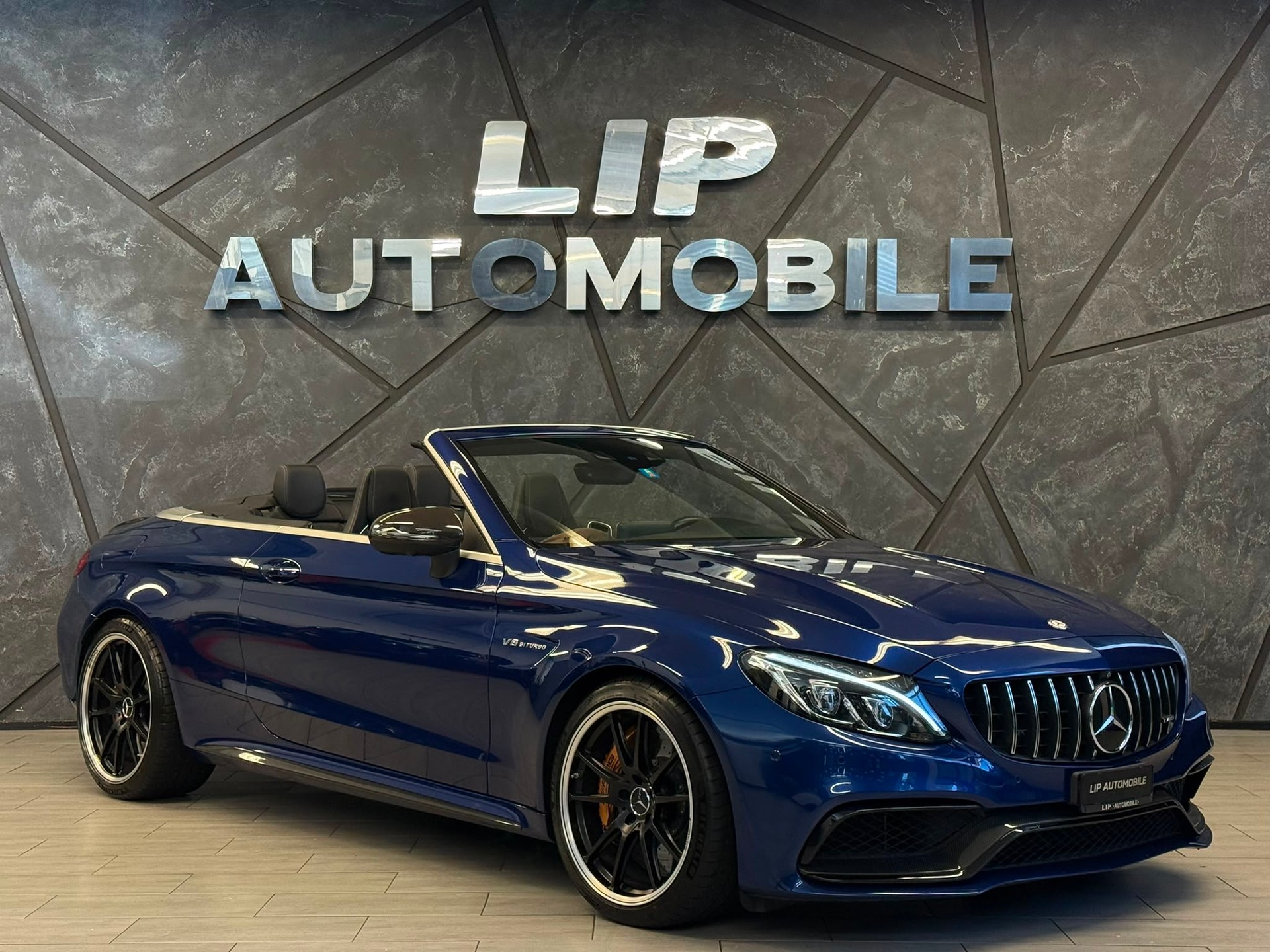 MERCEDES-BENZ C 63 S Cabriolet AMG Speedshift-showroom-element-2