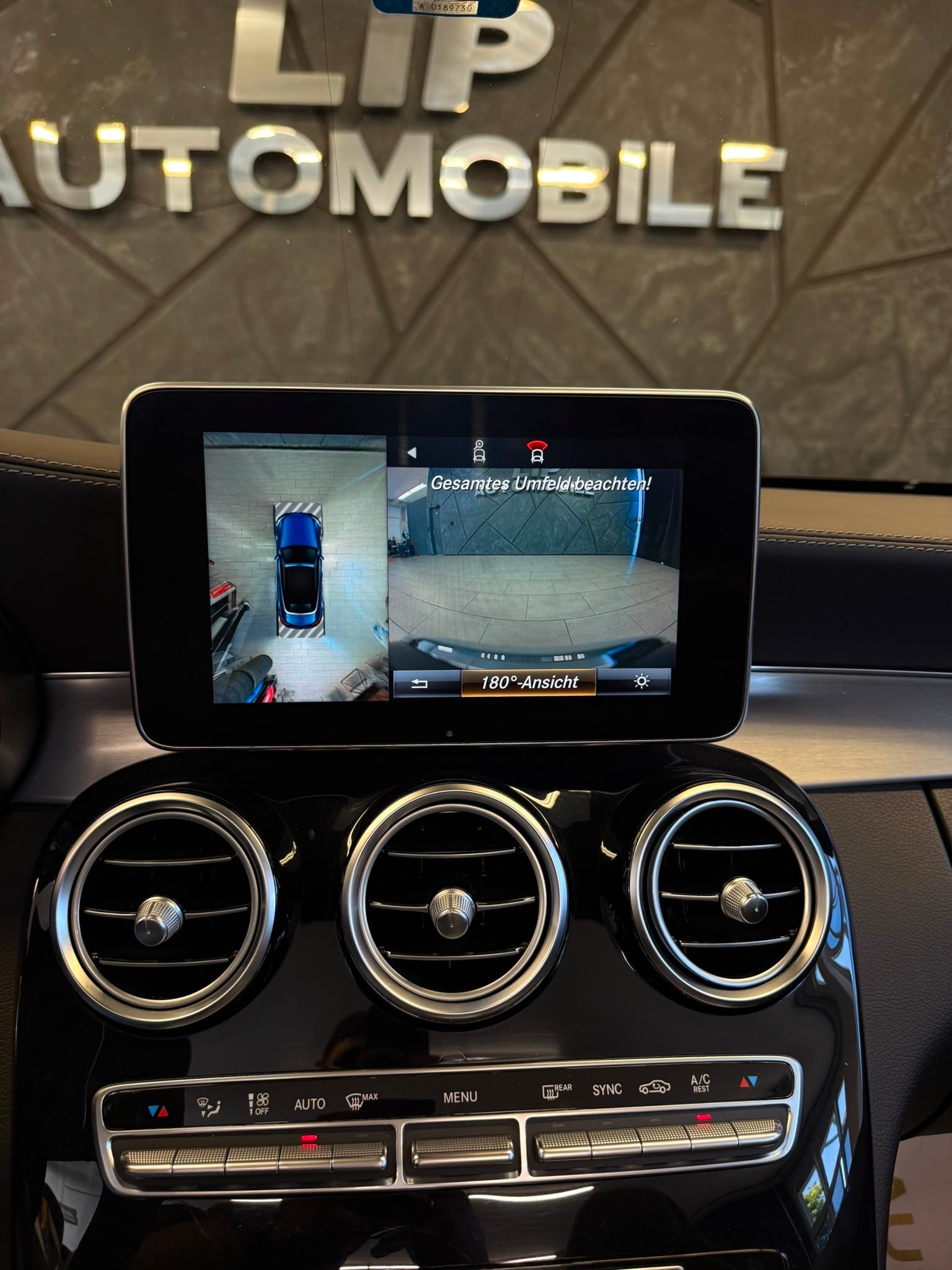 MERCEDES-BENZ C 63 S Cabriolet AMG Speedshift-image-12