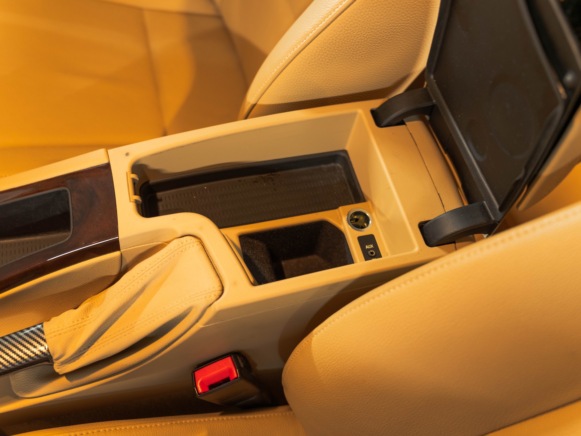 BMW 325i x-Drive Steptronic-image-22