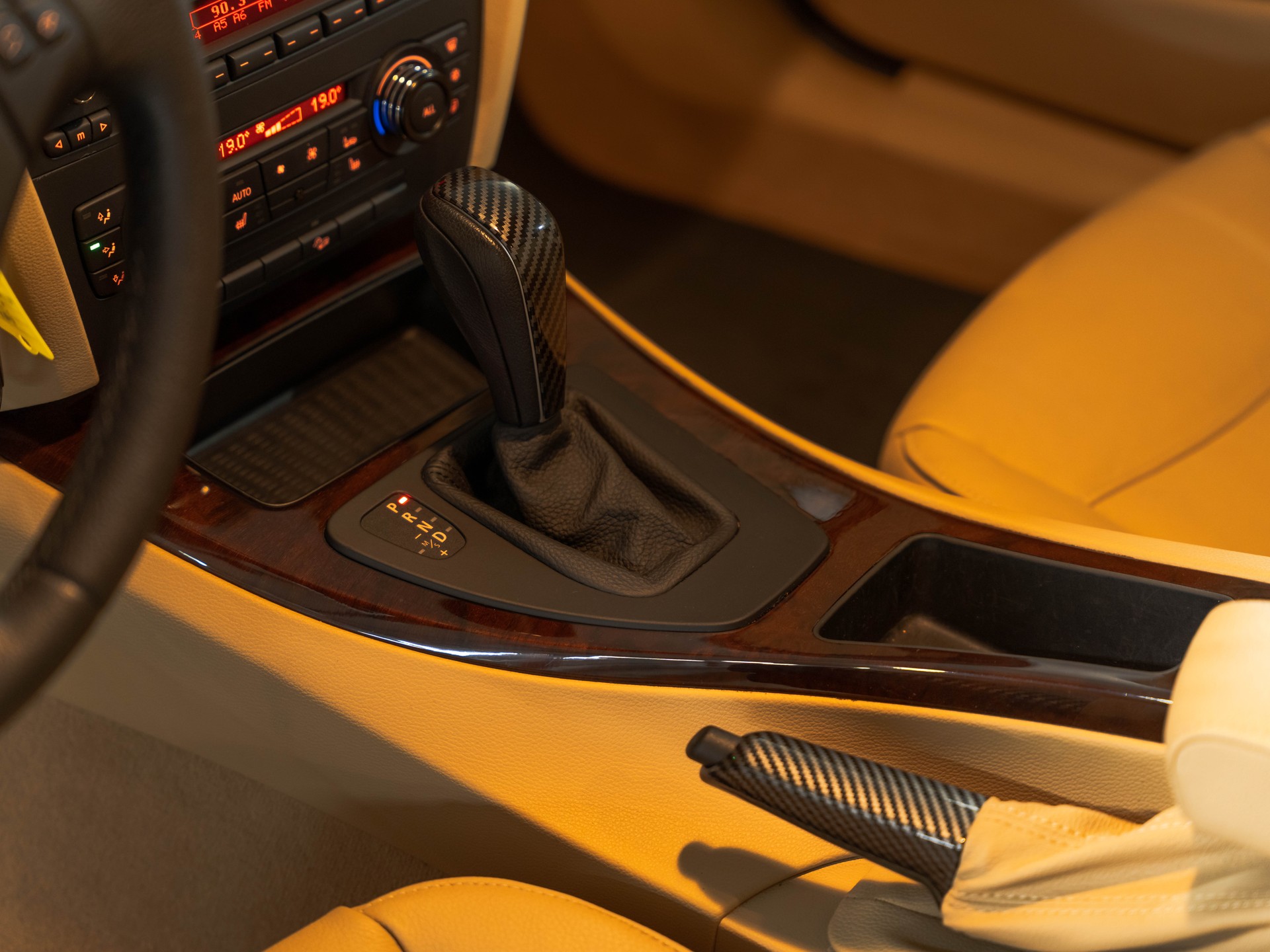 BMW 325i x-Drive Steptronic-image-21