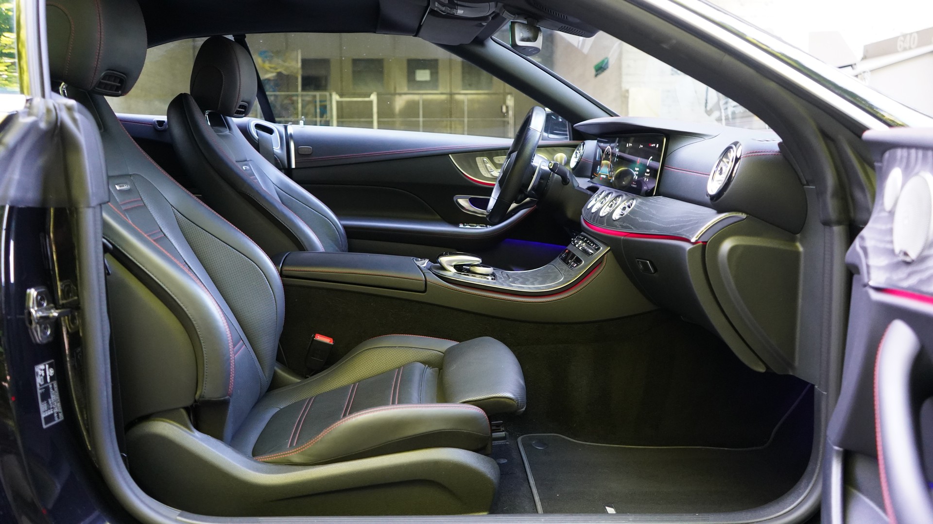 MERCEDES-BENZ E 53 Cabriolet AMG 4 Matic+ 9G-Speedshift TCT-image-12