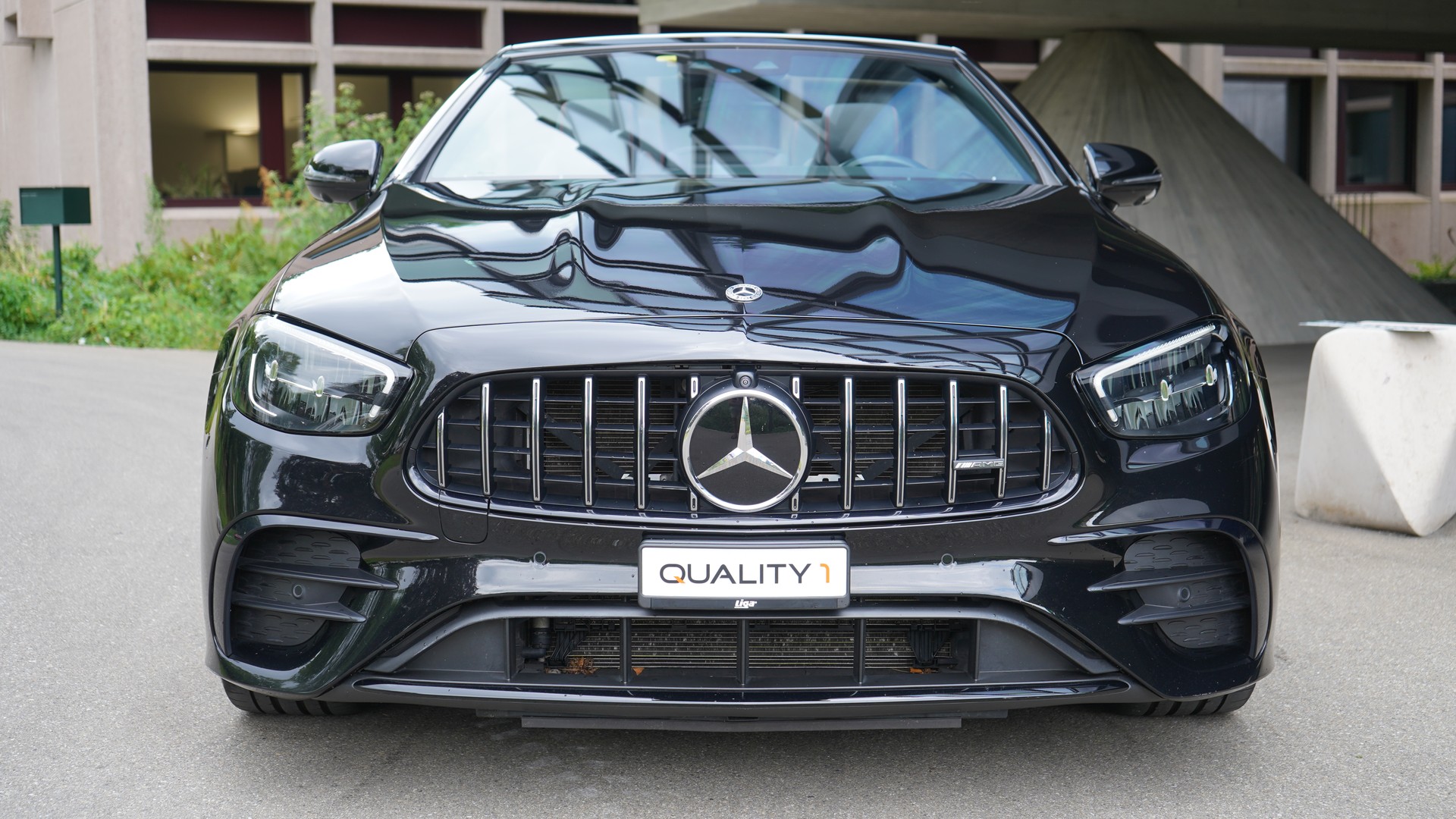 MERCEDES-BENZ E 53 Cabriolet AMG 4 Matic+ 9G-Speedshift TCT-showroom-element-1