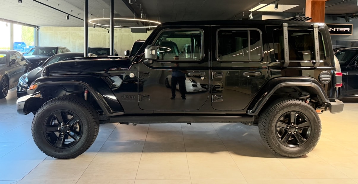 JEEP Wrangler 2.0 Unlimited Sahara Automatic-image-5