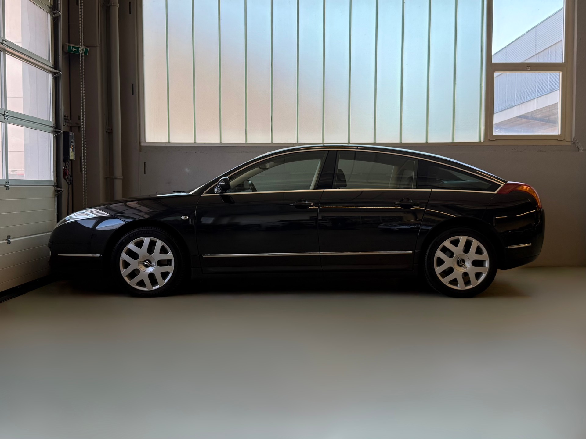 CITROEN C6 Sedan 3.0i V6 Exclusive Automatic-image-4