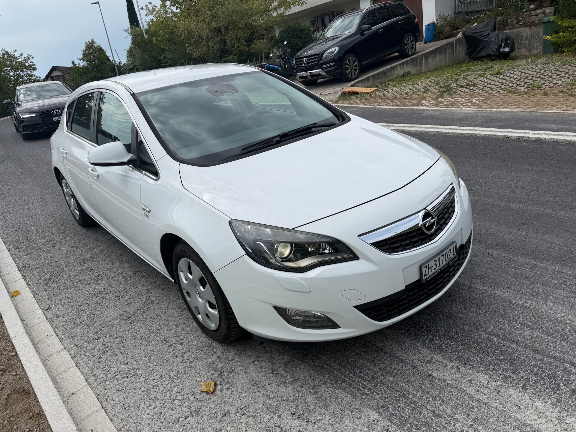 OPEL Astra 1.6i 16V Turbo Cosmo-showroom-element-2