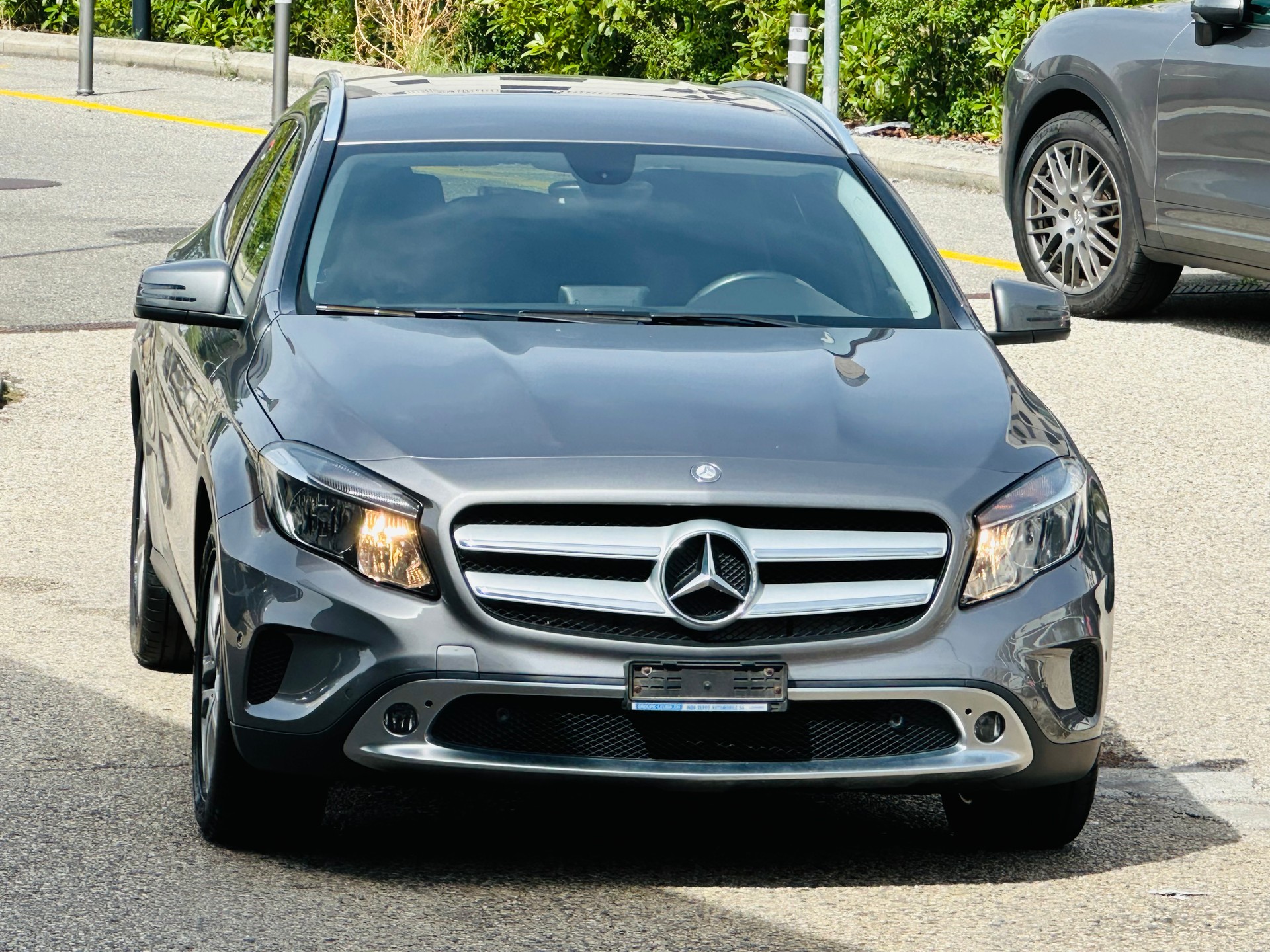 MERCEDES-BENZ GLA 200 Urban-showroom-element-3
