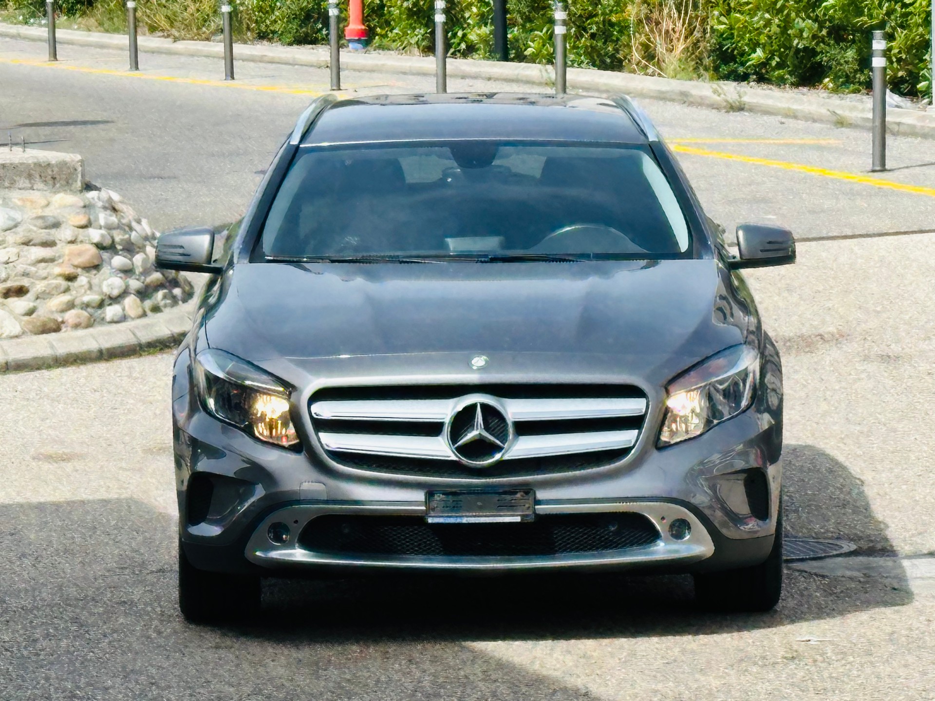 MERCEDES-BENZ GLA 200 Urban-showroom-element-2