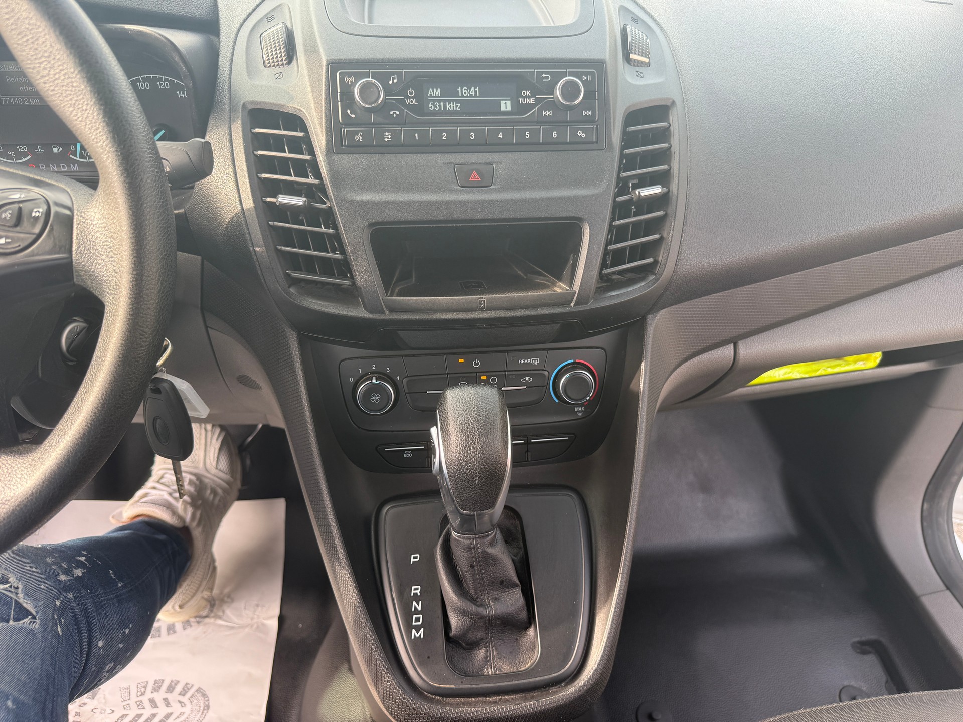 FORD Transit Connect Van T220 DCIV 1.5 EcoBlue Ambiente-image-10