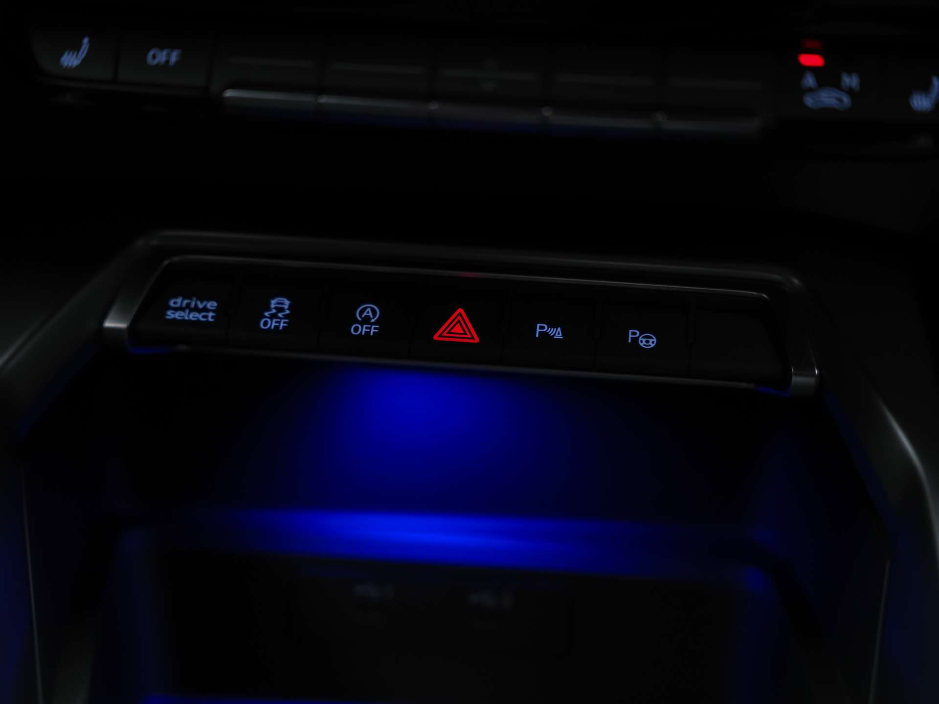 AUDI RS3 Limousine 2.5 TSI quattro S-tronic *Massage*Matrix LED*Ambientebeleuchtung*-image-22