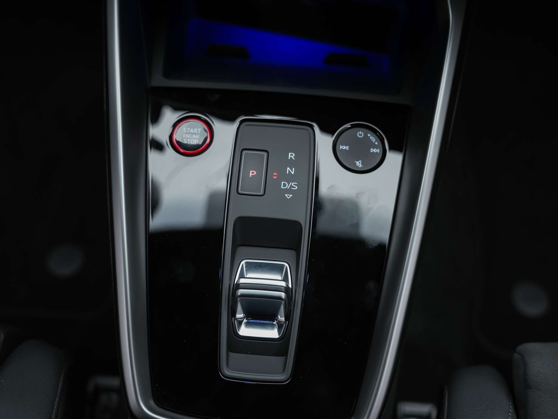 AUDI RS3 Limousine 2.5 TSI quattro S-tronic *Massage*Matrix LED*Ambientebeleuchtung*-image-21