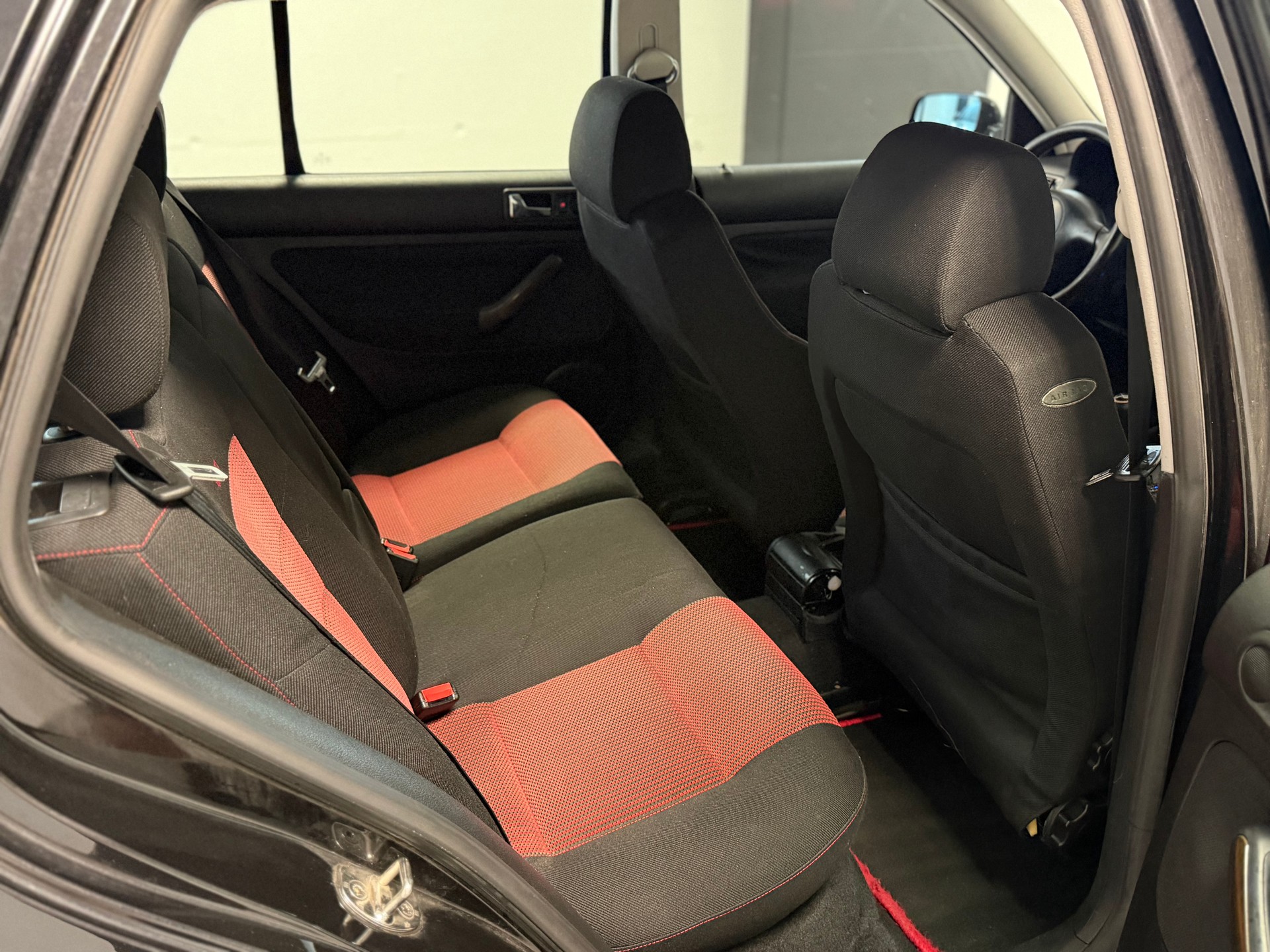 VW Golf 1.8 T GTI-image-20