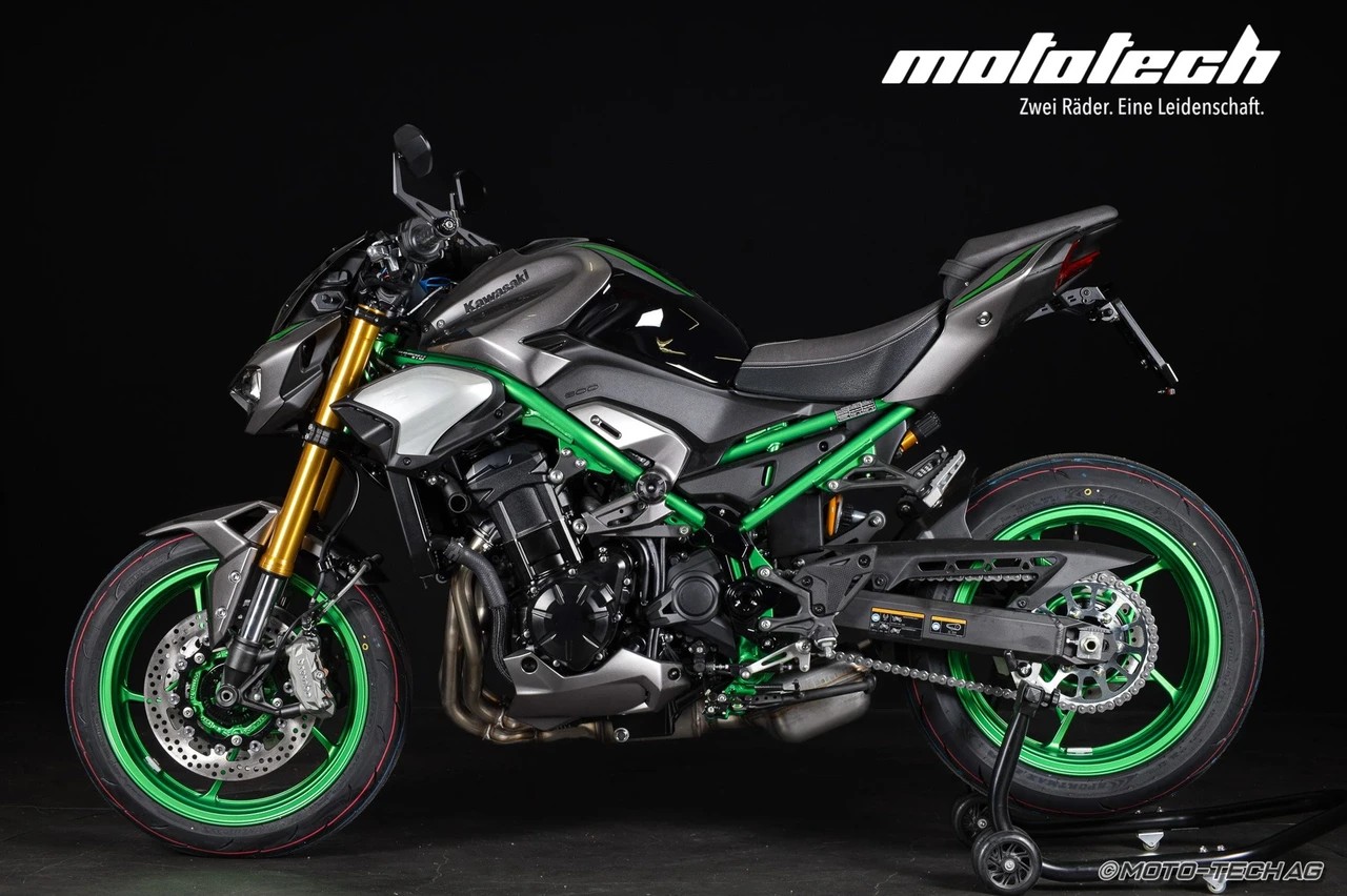 KAWASAKI Z 900 SE MY25 STAGE SC PROJECT-showroom-element-3